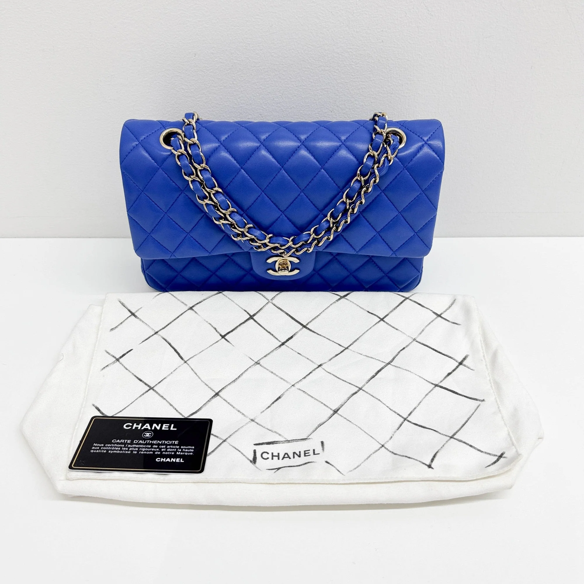 Classic Flap 2021 Matelasse Royal Blue Leather Shoulder Bag - Image 4