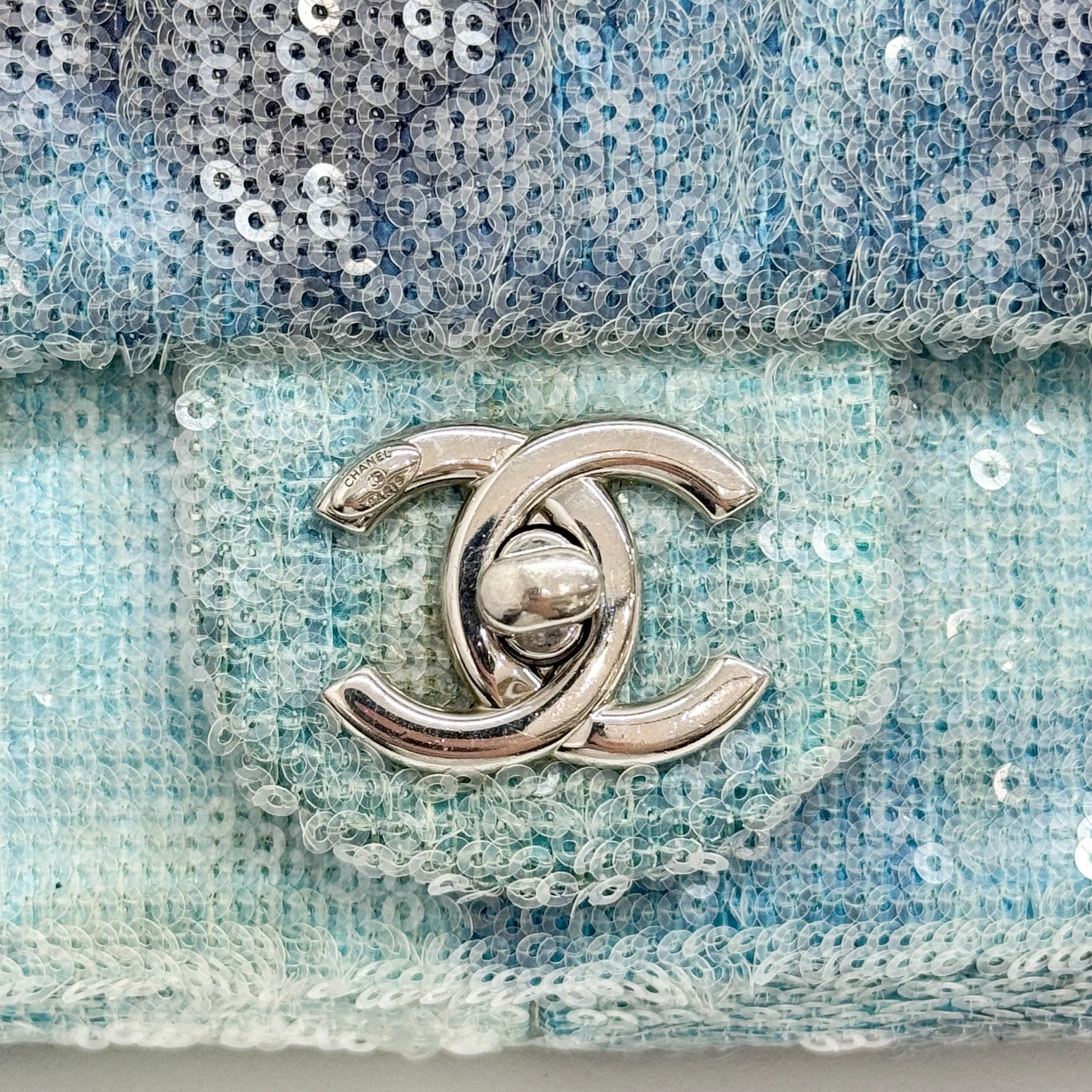 Classic Flap 2018 Waterfall Blue Sequin Shoulder Bag - Image 12