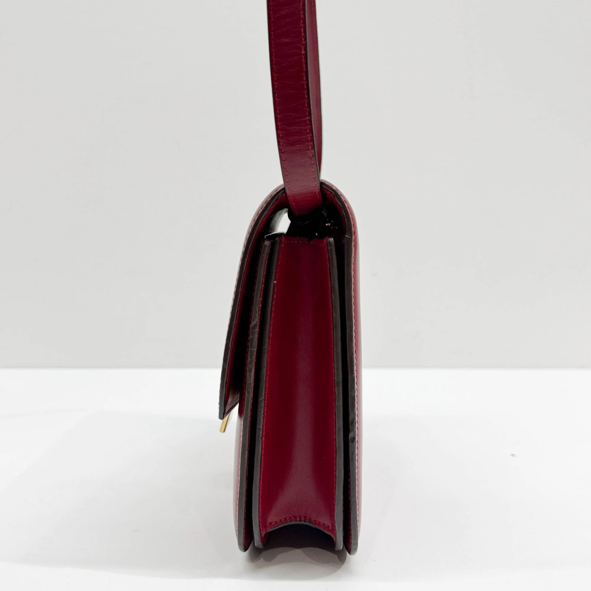 Classix Box Red Leather Shoulder Bag - Image 4