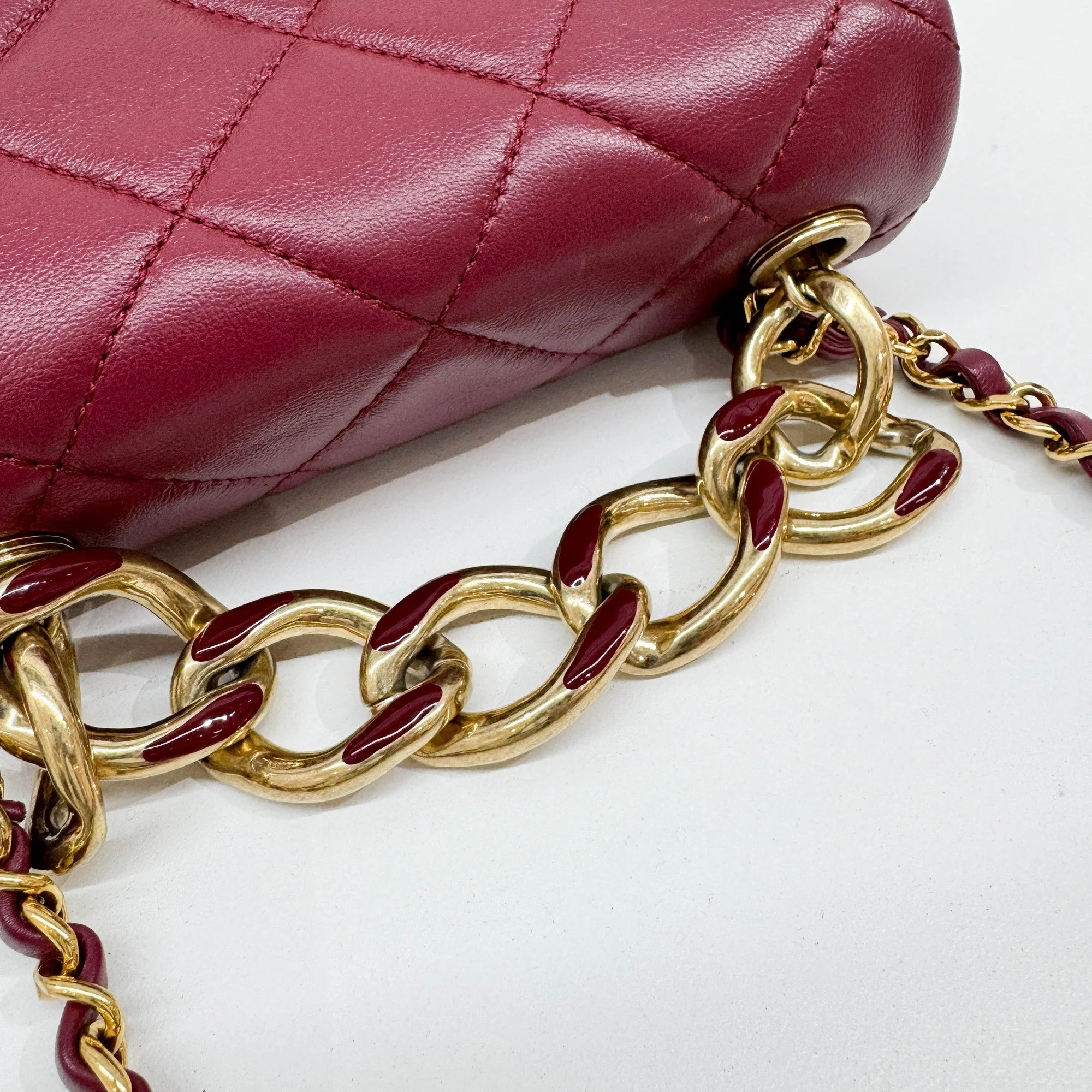 Color Match Flap 2021-2026 Matelasse Red Leather Two Way Bag - Image 10