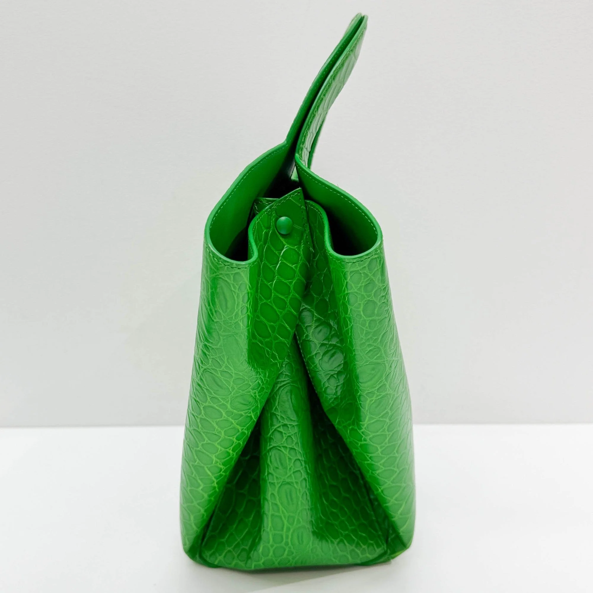 Doll Green Crocodile Embossed Leather Hand Bag - Image 6