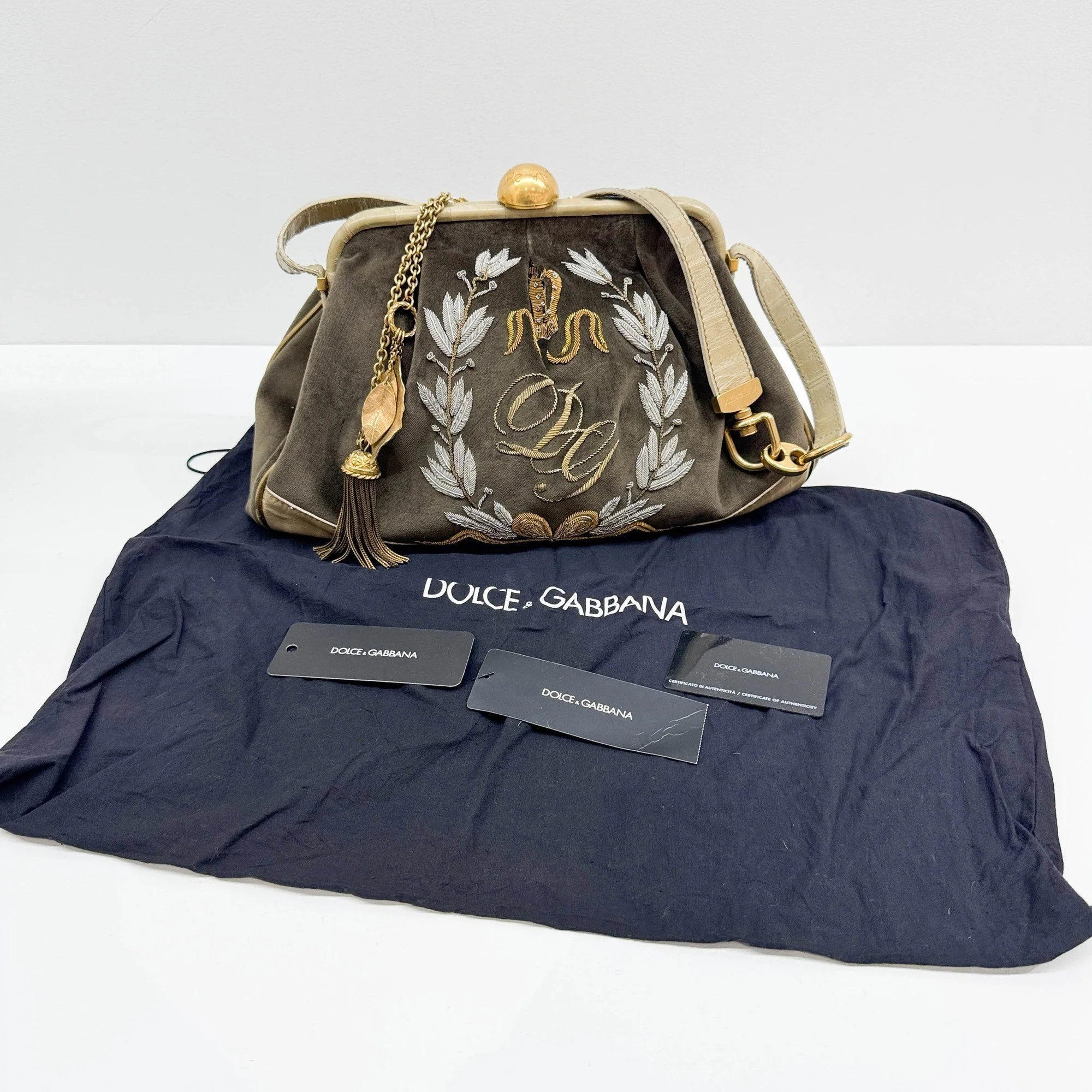 Embroidery Olive Green Velvet Shoulder Bag - Image 4