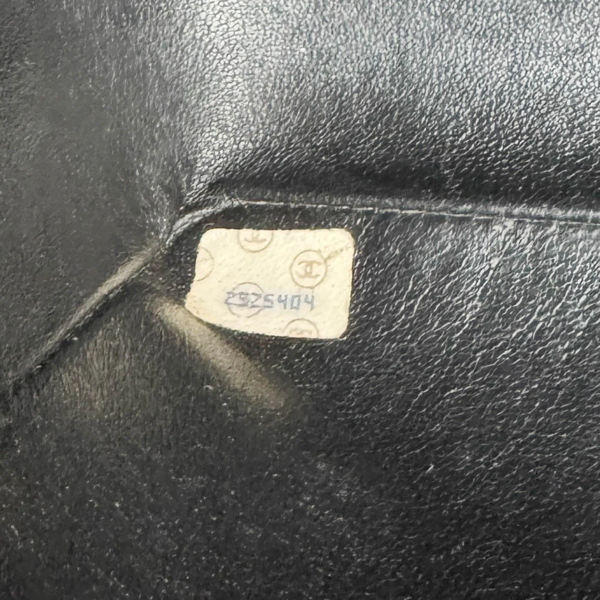 Envelope Flap 1991-1994 Chevron Black Suede Shoulder Bag - Image 13