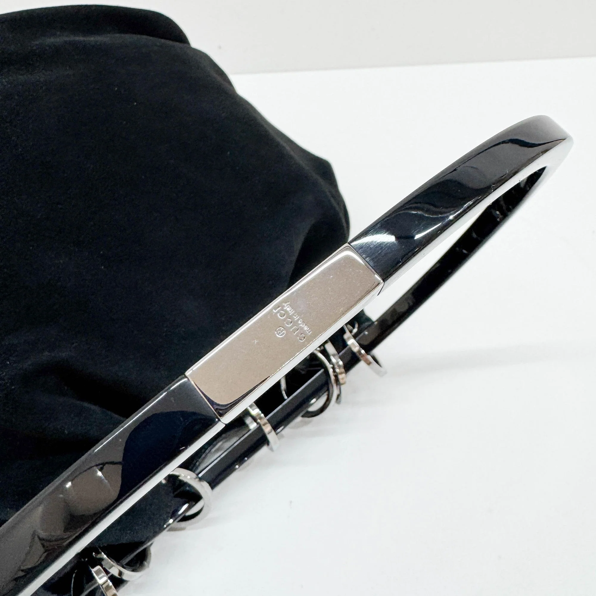 Fall 1999 Tom Ford Black Suede Acrylic Ring Handbag - Image 9