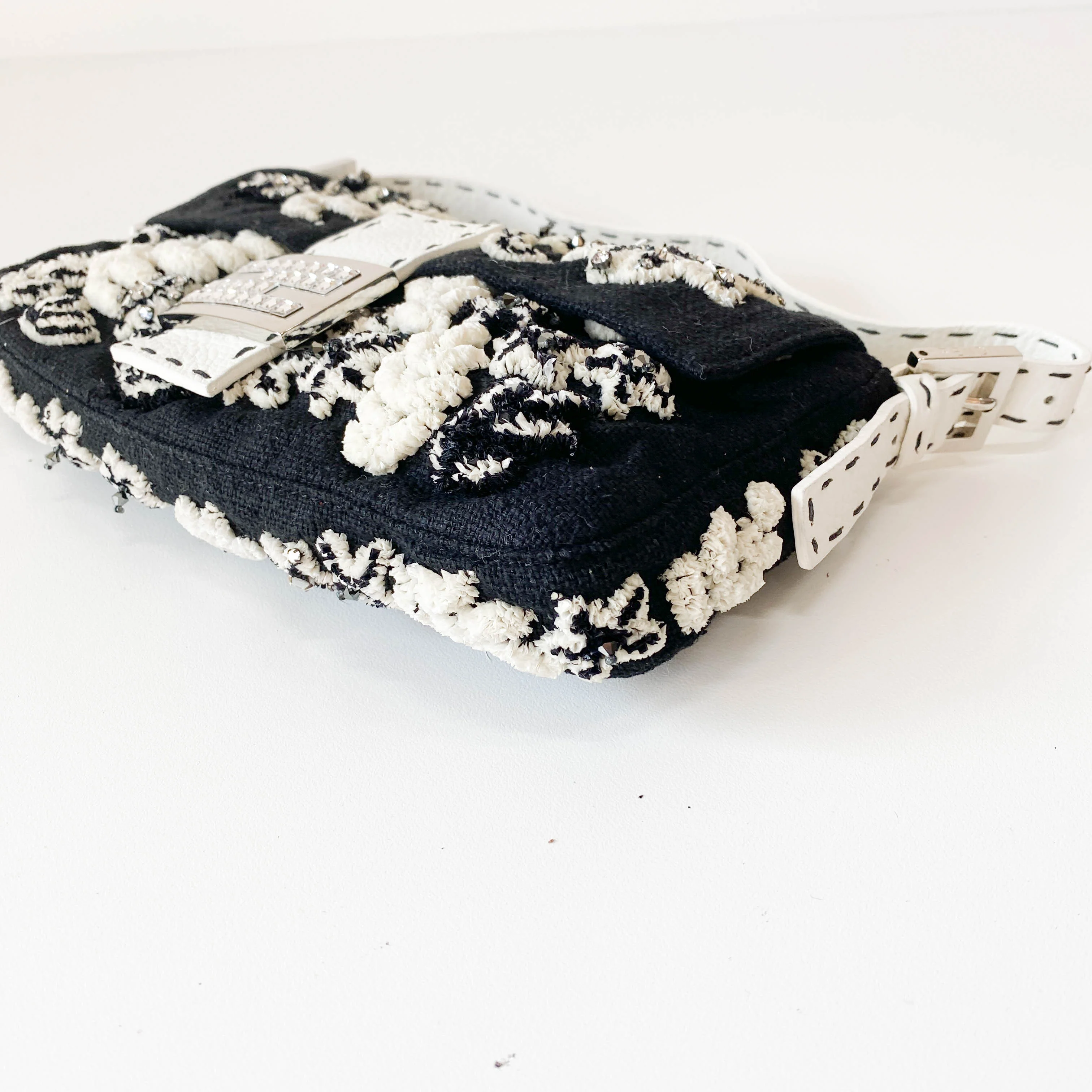 Floral Selleria Beaded Baguette - Image 8
