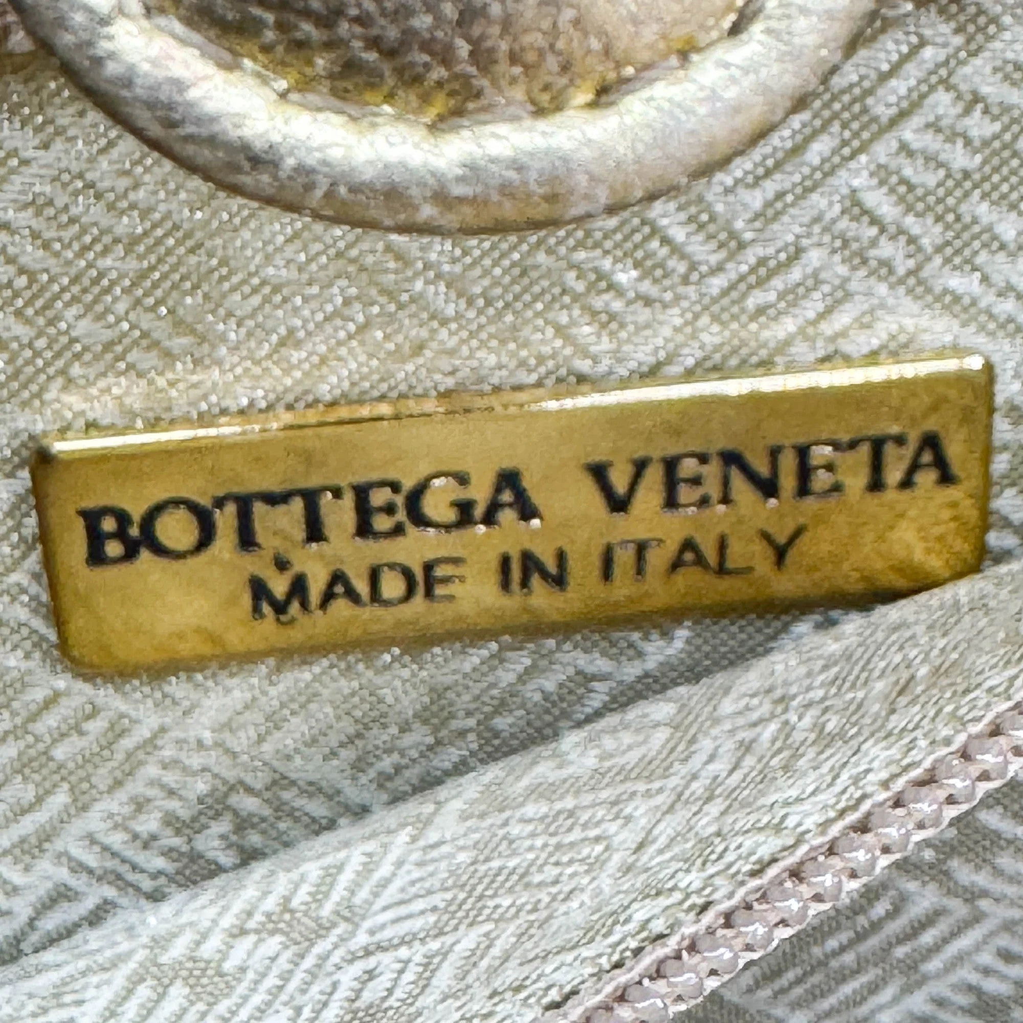 Gold Leather Hand Bag - Image 20