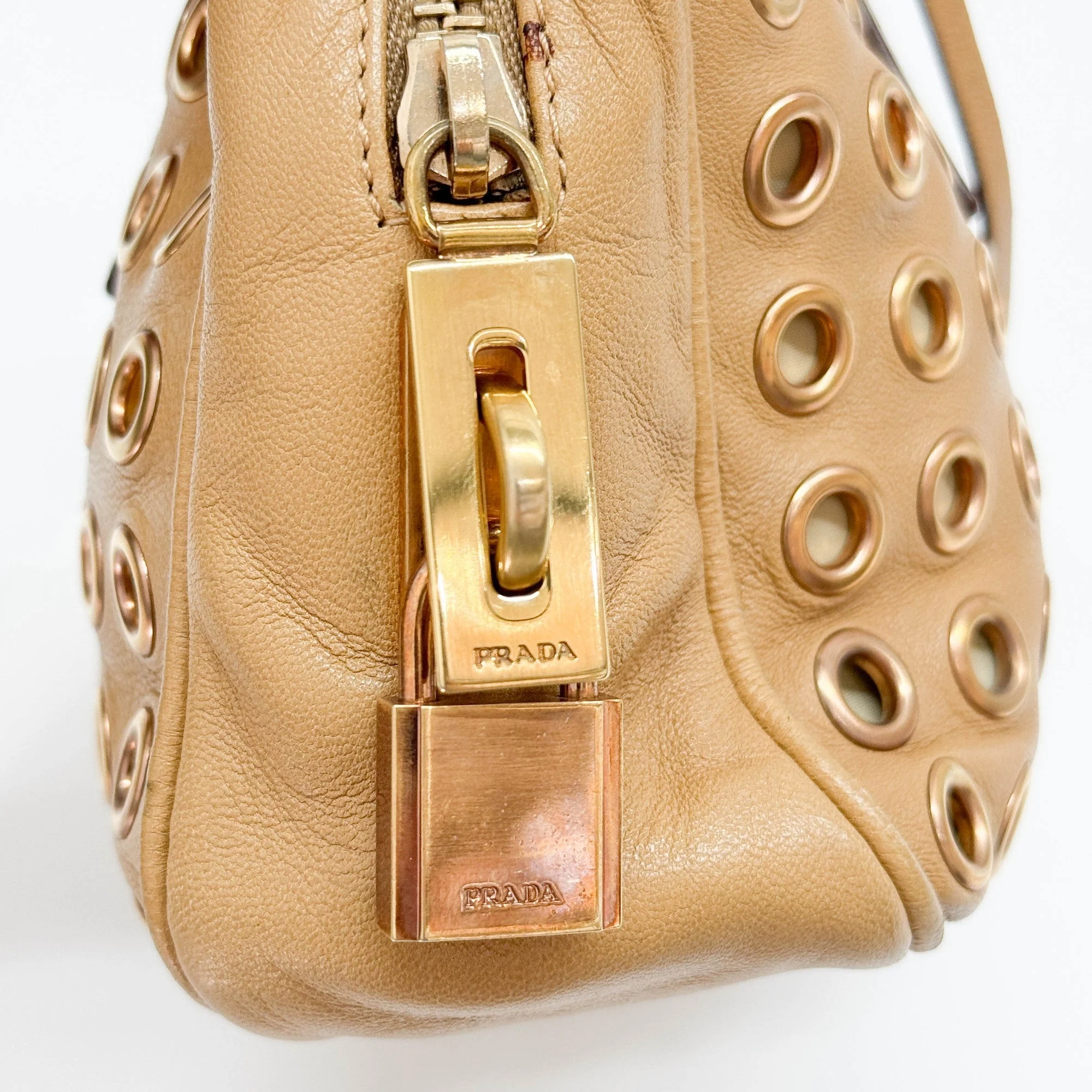 Grommet Embellished Tan Leather Hand Bag - Image 12