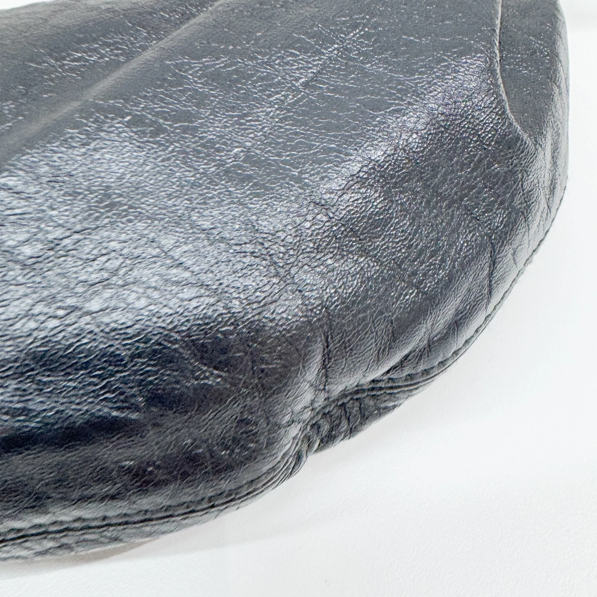 Half Moon Black Leather Shoulder Bag - Image 13