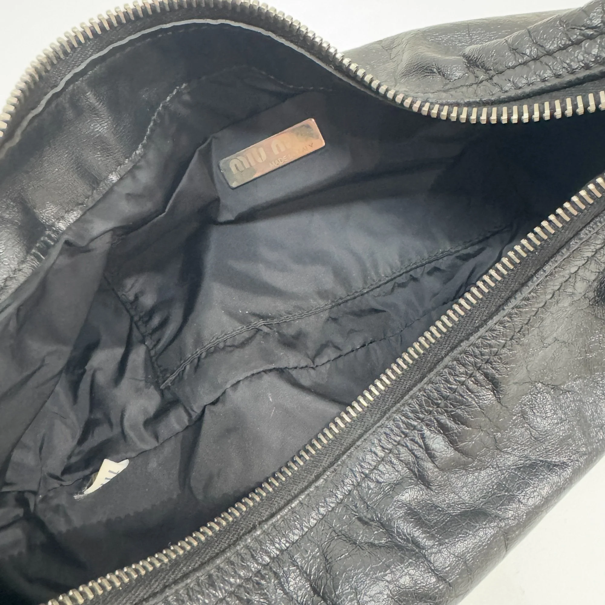 Half Moon Black Leather Shoulder Bag - Image 17