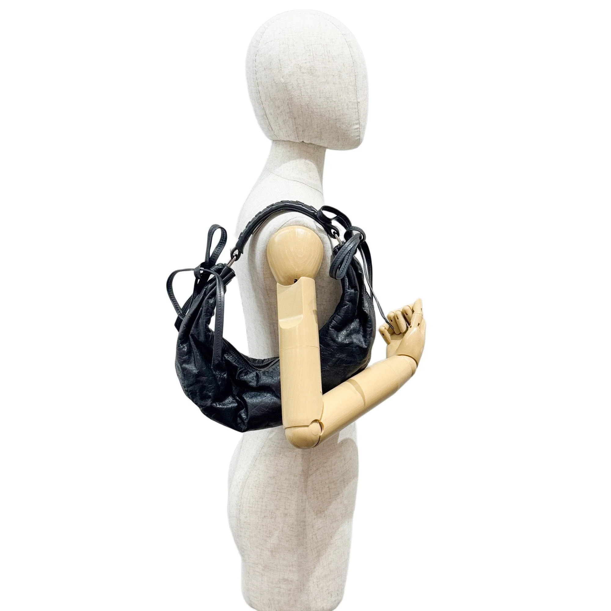 Half Moon Black Leather Shoulder Bag - Image 3