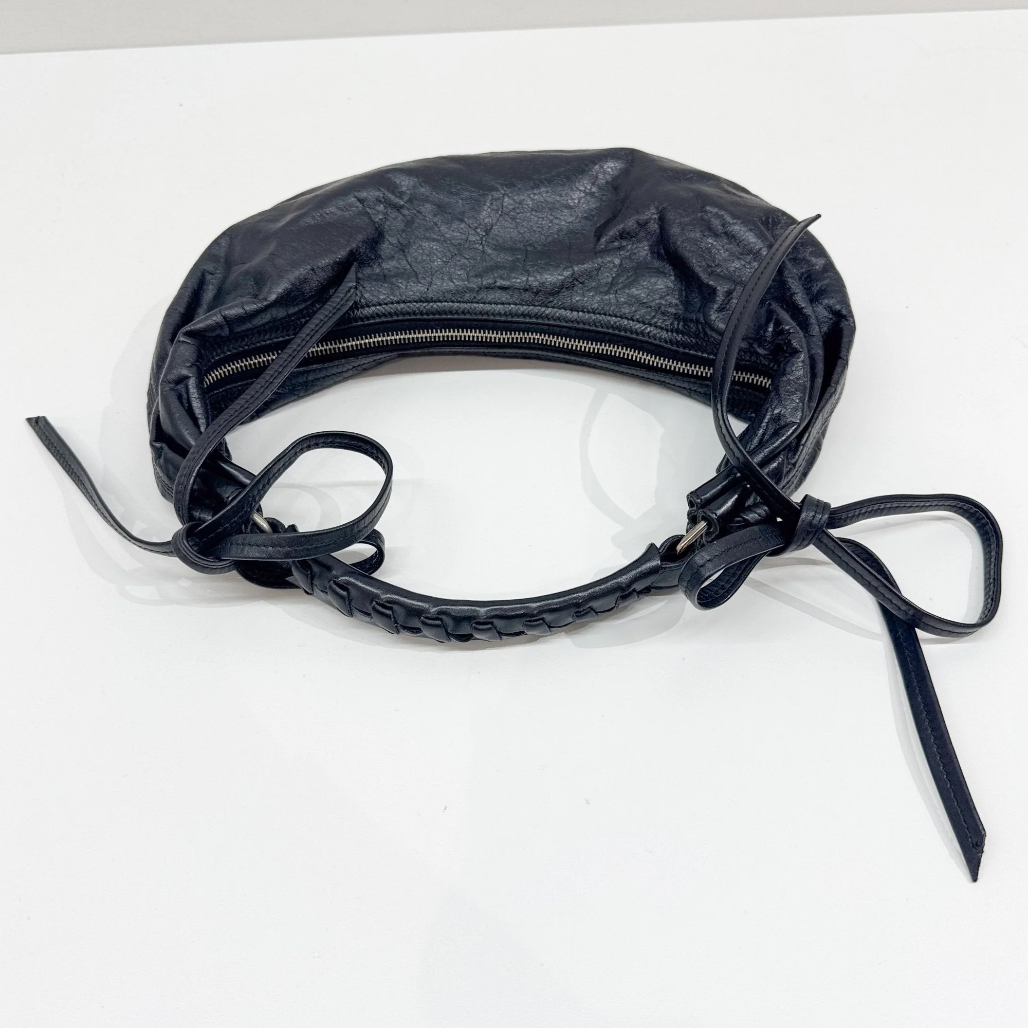 Half Moon Black Leather Shoulder Bag - Image 6