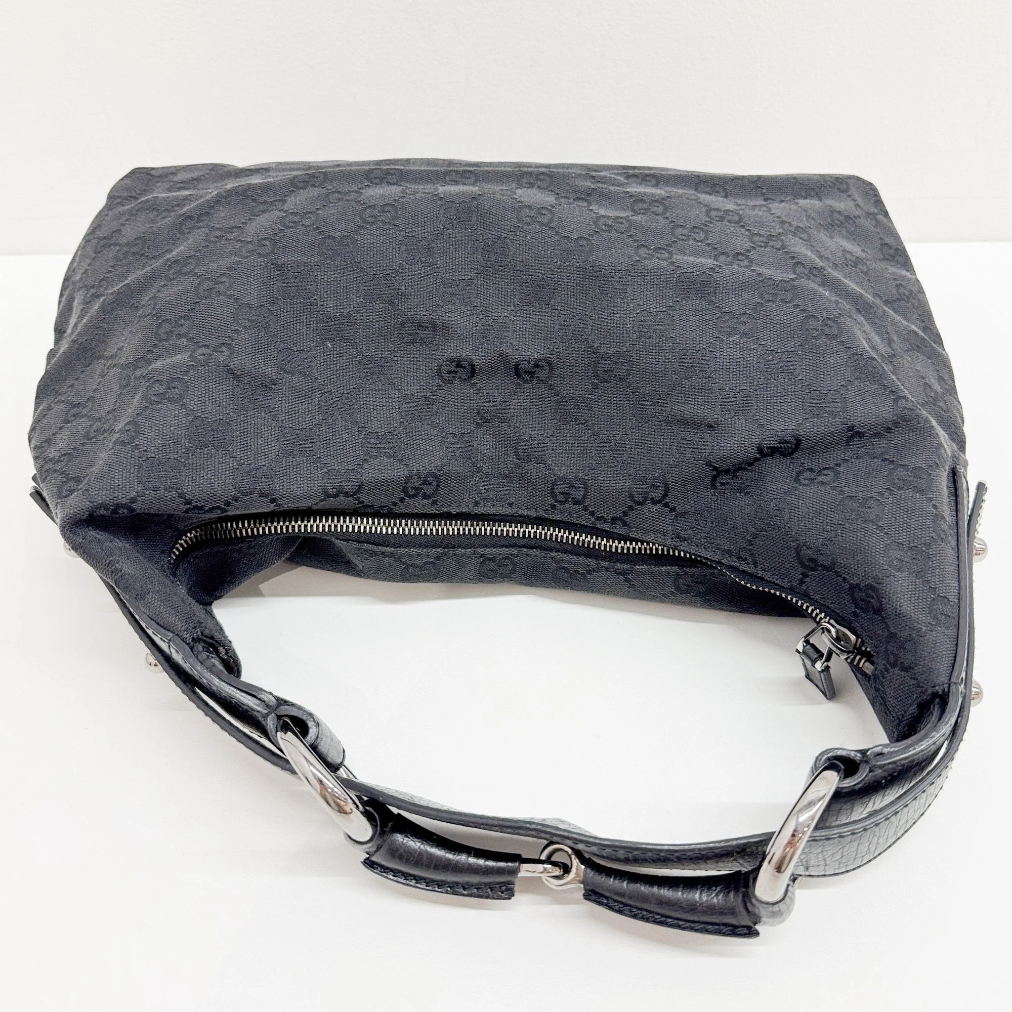 Horsebit Black GG Canvas Shoulder Bag - Image 6