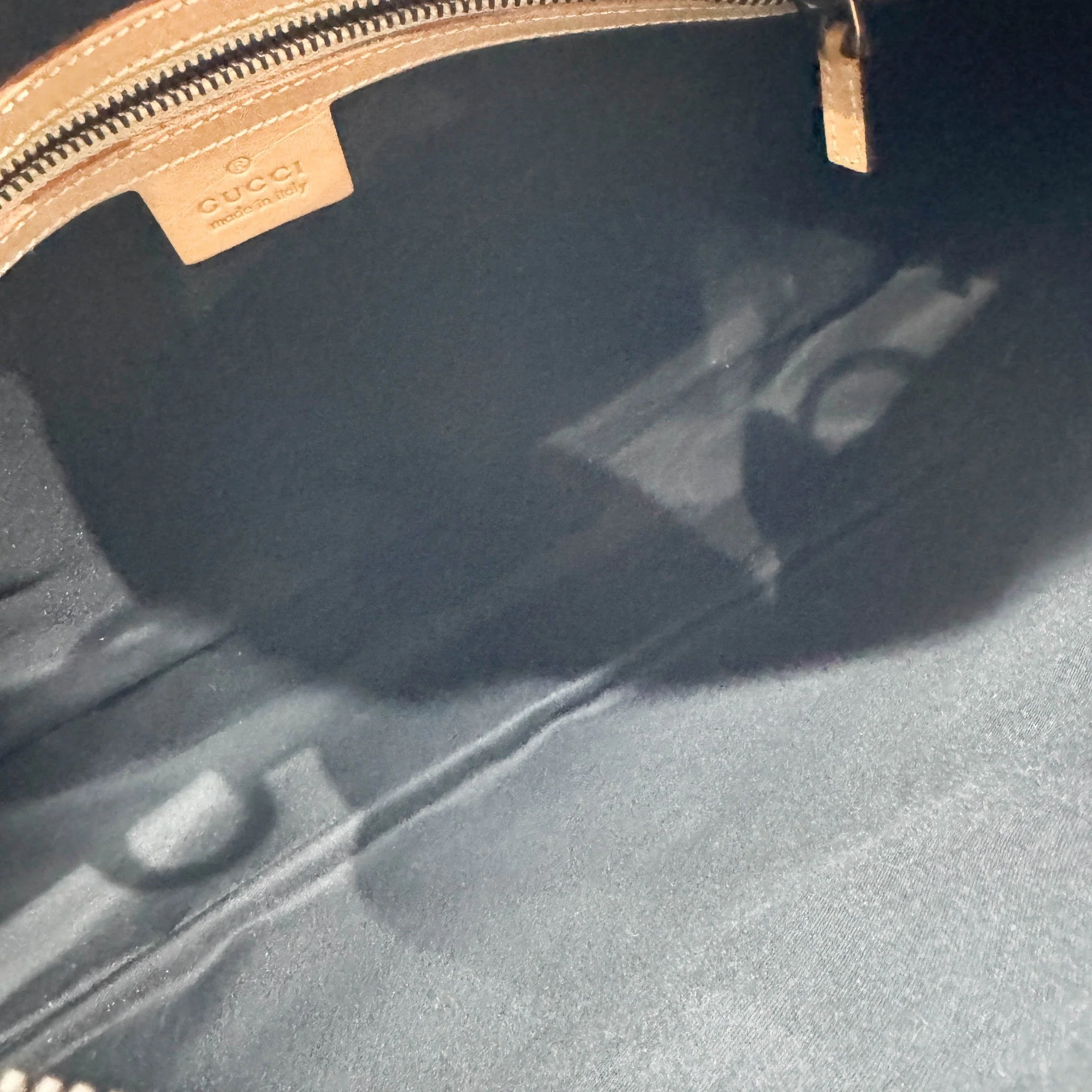 Horsebit Black GG Canvas Shoulder Bag - Image 16
