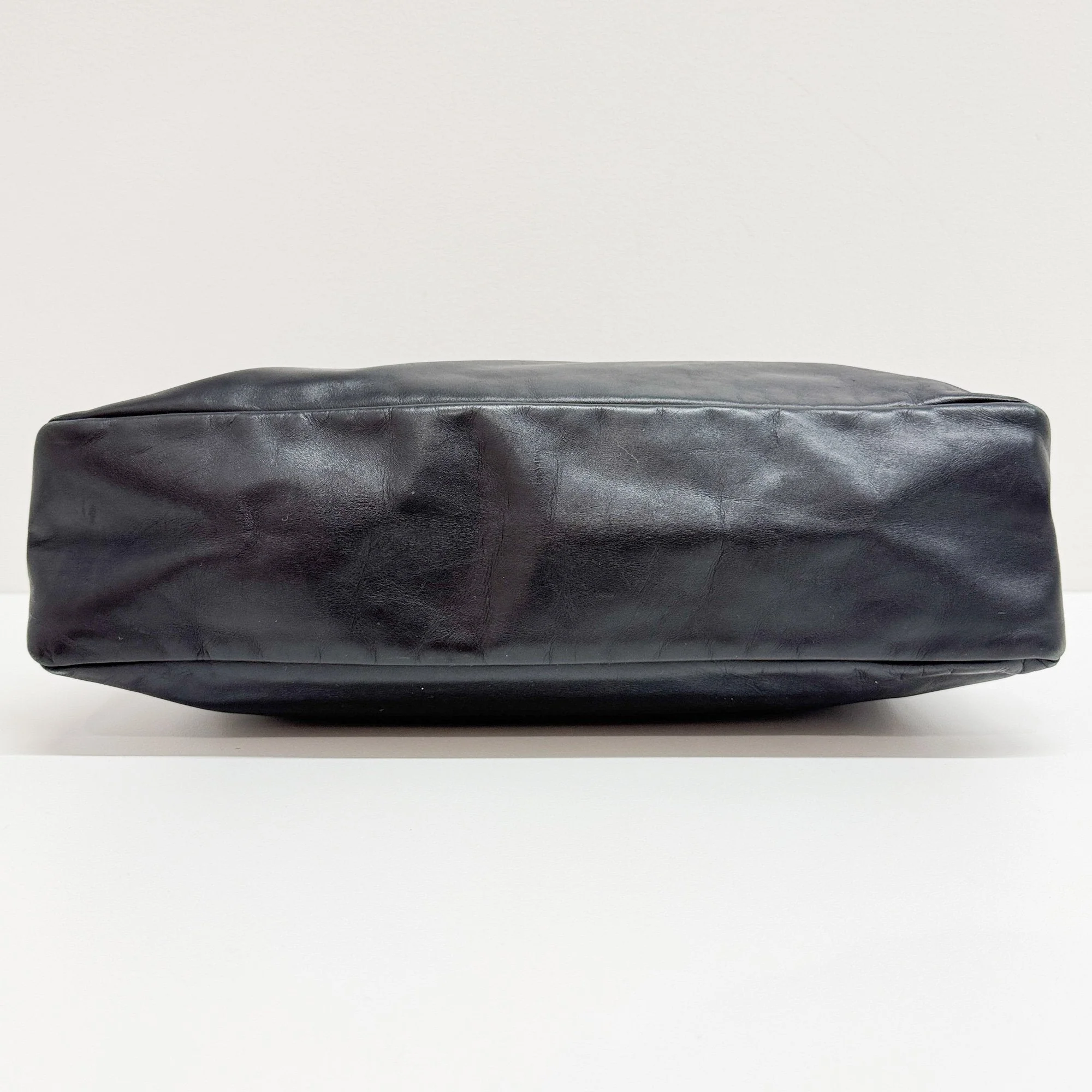 Horsebit Black Shoulder Bag - Image 7