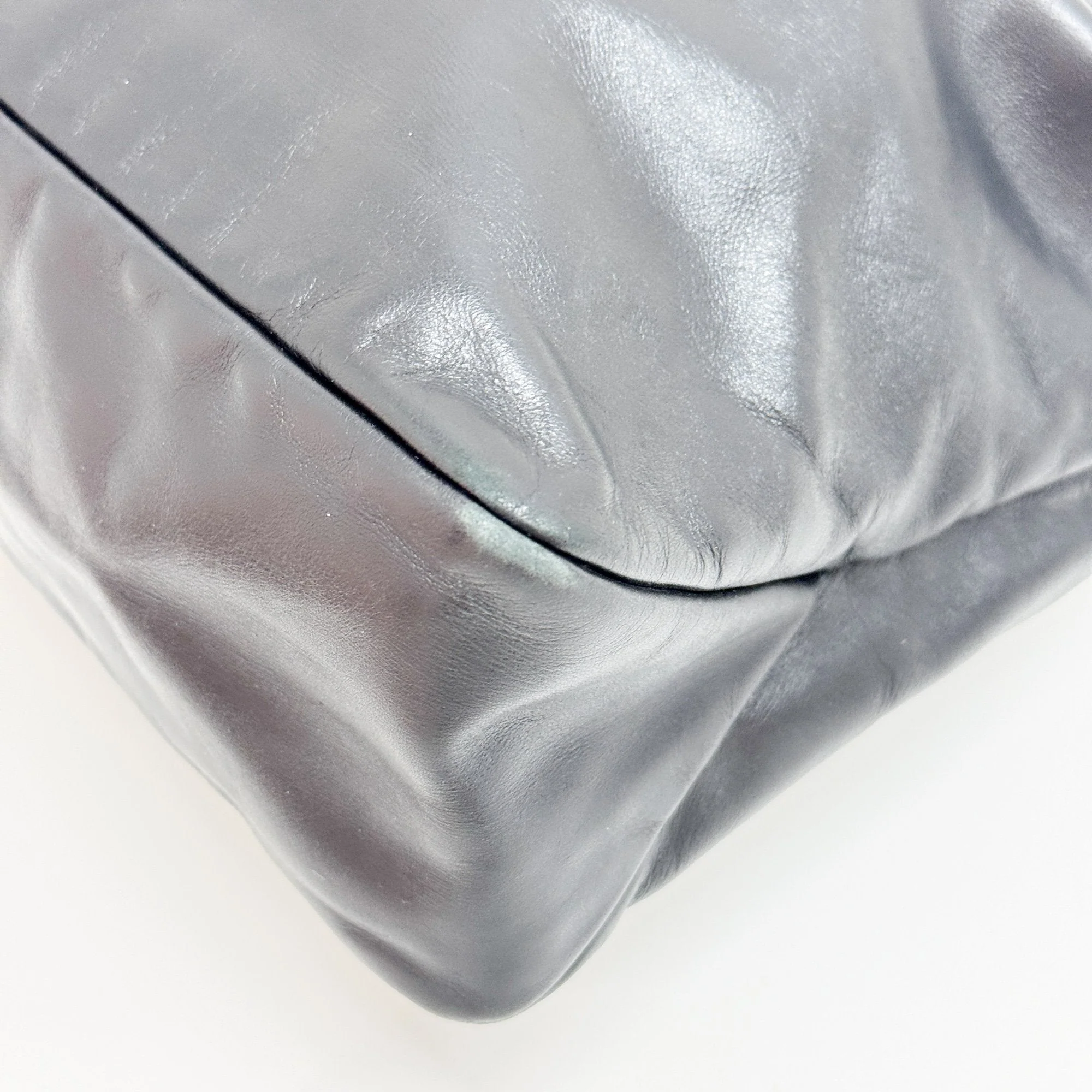 Horsebit Black Shoulder Bag - Image 9