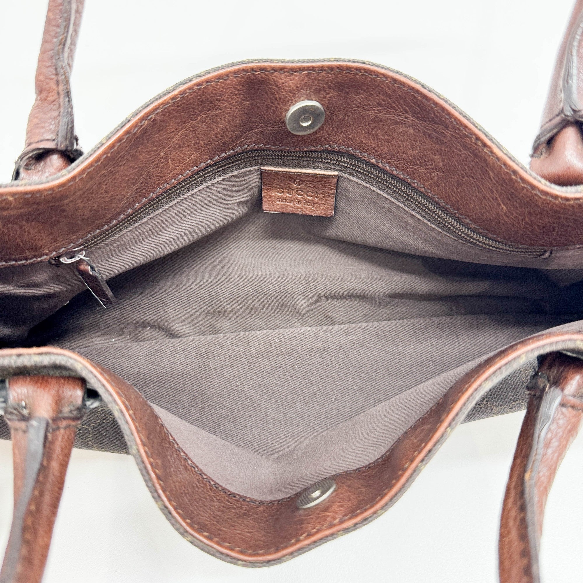Horsebit Brown GG Canvas Shoulder Bag - Image 12