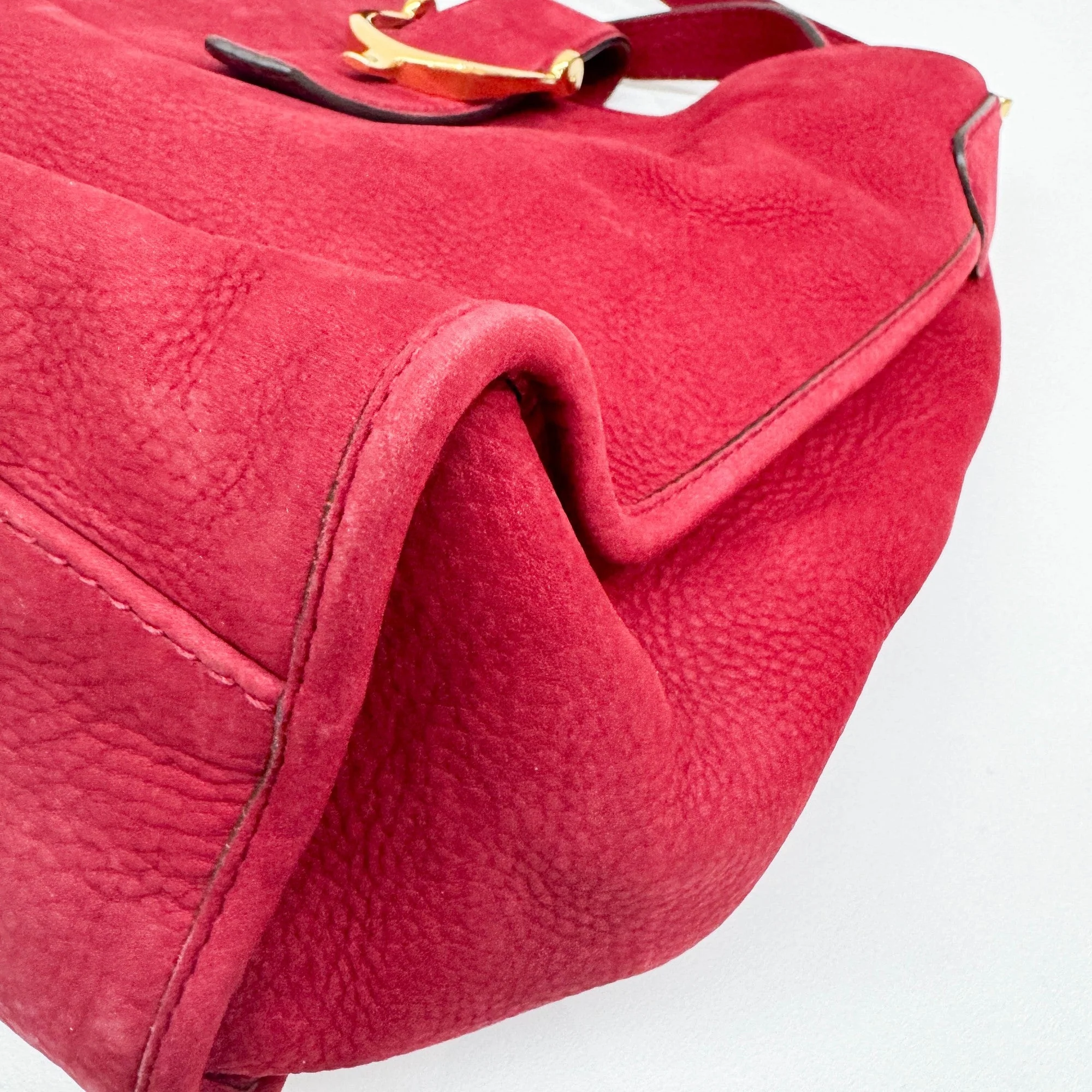 Horsebit Raspberry Red Leather Shoulder Bag - Image 10