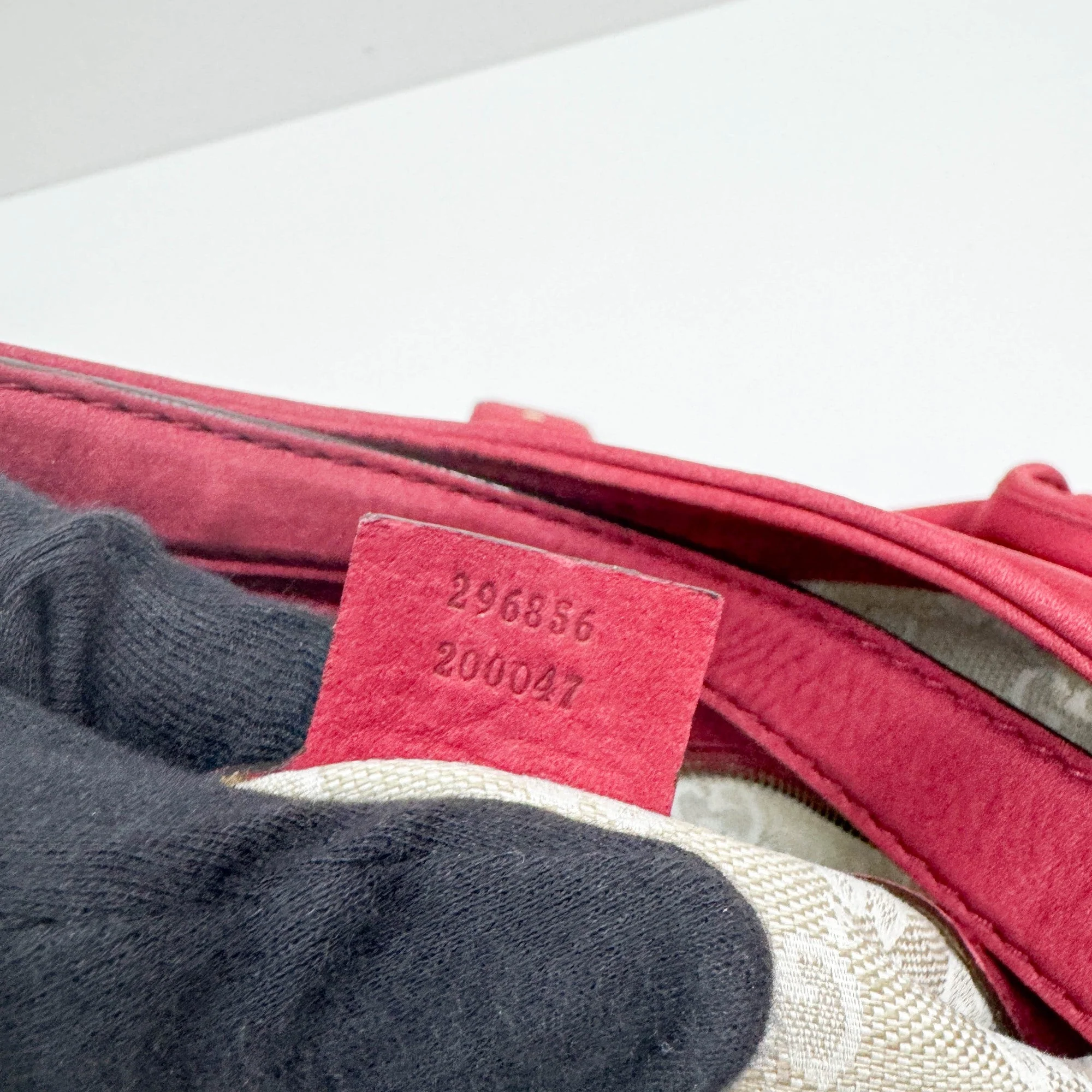 Horsebit Raspberry Red Leather Shoulder Bag - Image 14