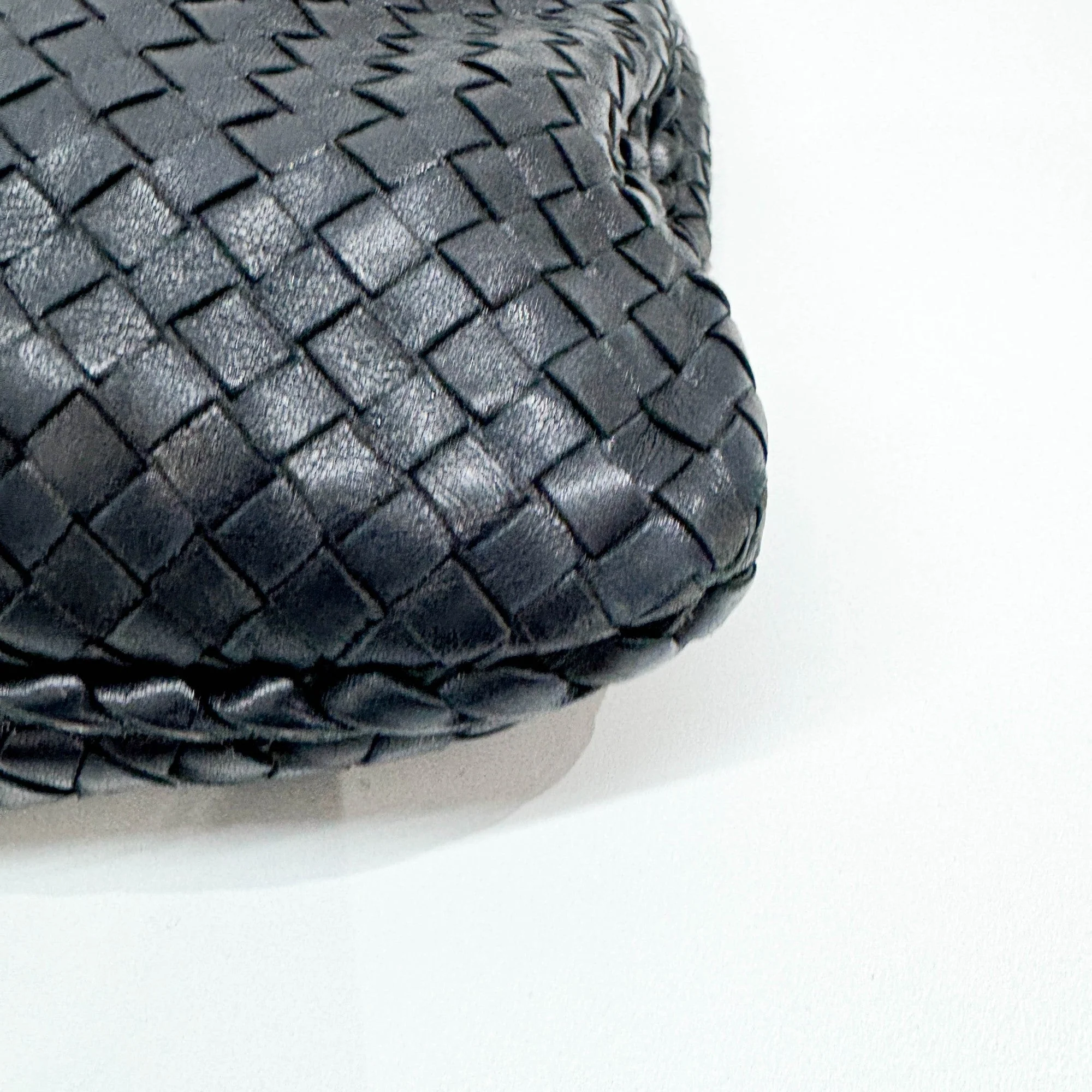 Intrecciato Black Leather Hobo Bag - Image 9