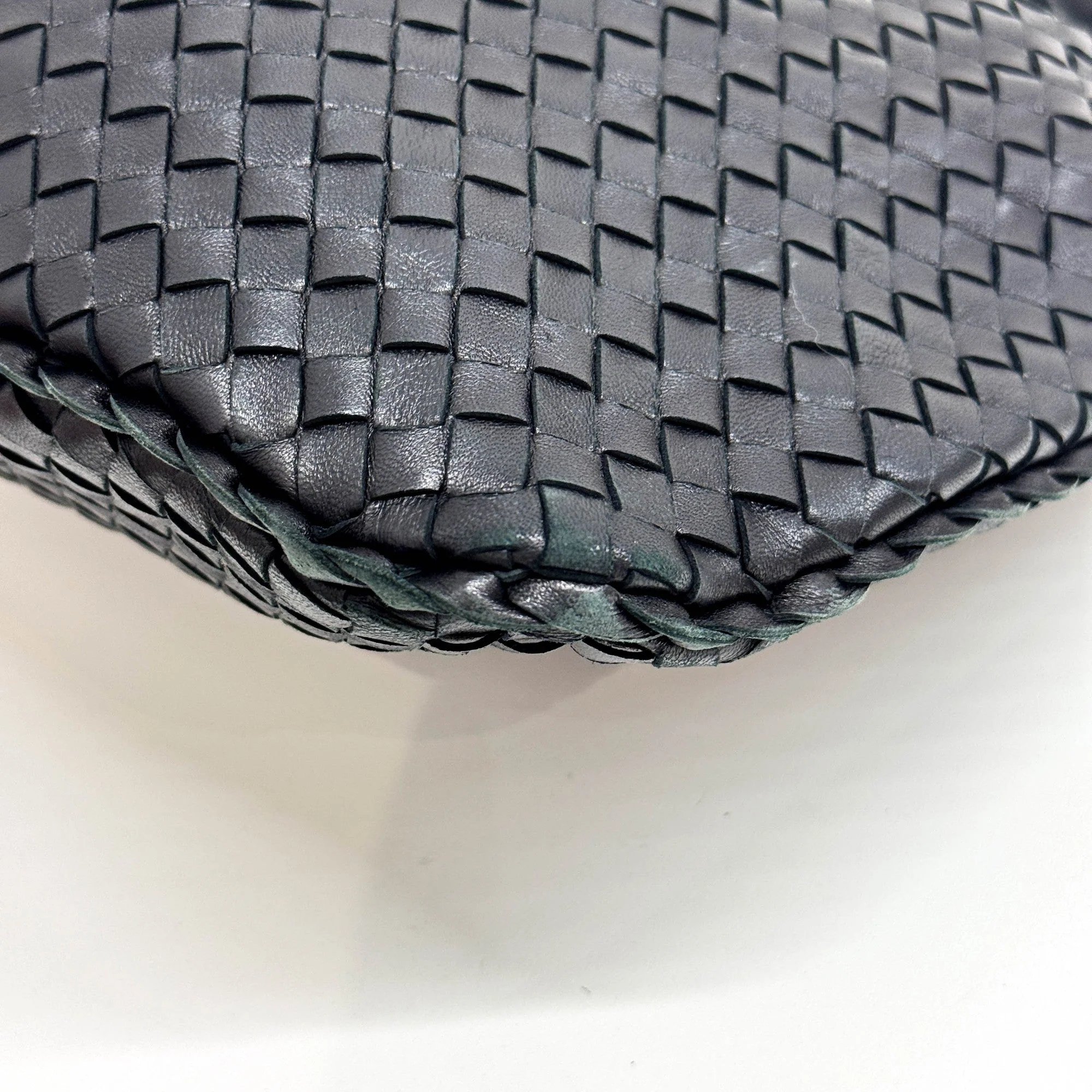 Intrecciato Black Leather Hobo Shoulder Bag - Image 11