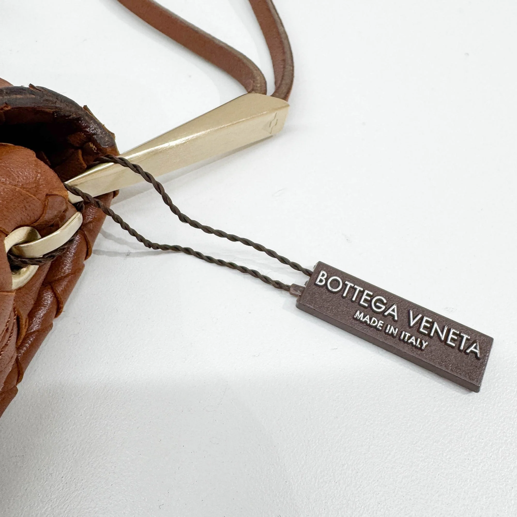 Intrecciato Brown Leather Shoulder Bag - Image 15