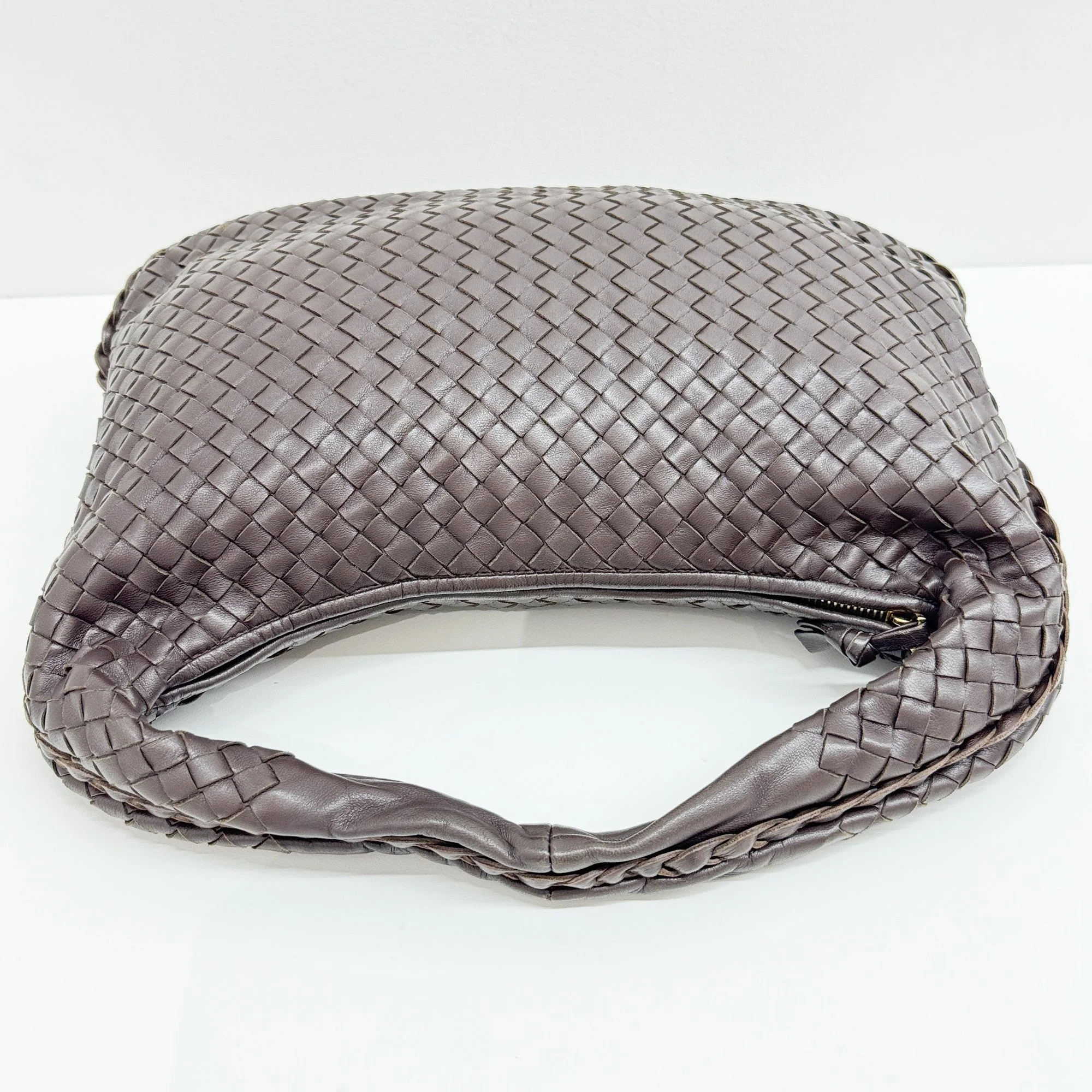 Intrecciato Brown Leather Shoulder Bag - Image 7