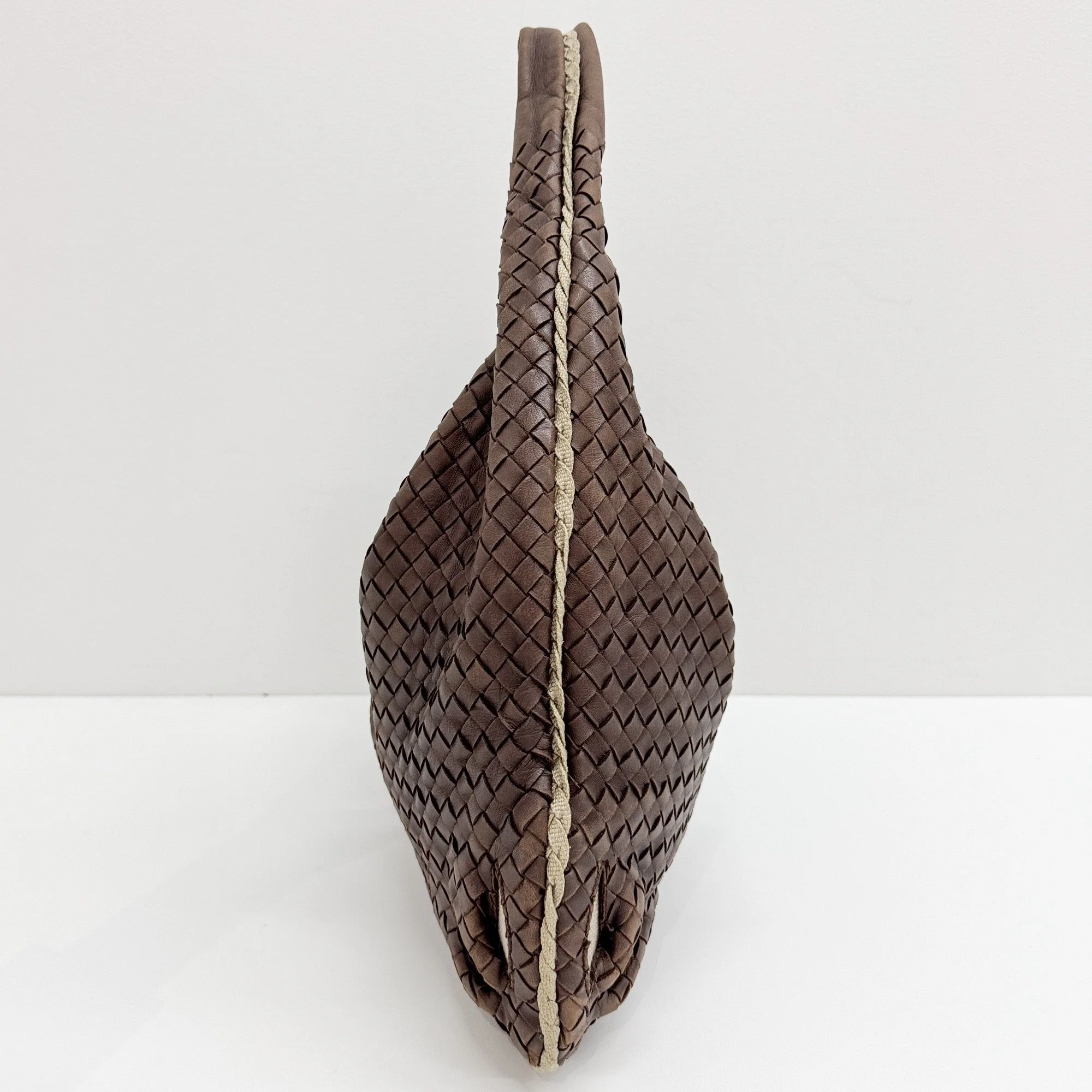 Intrecciato Brown Shoulder Bag - Image 4
