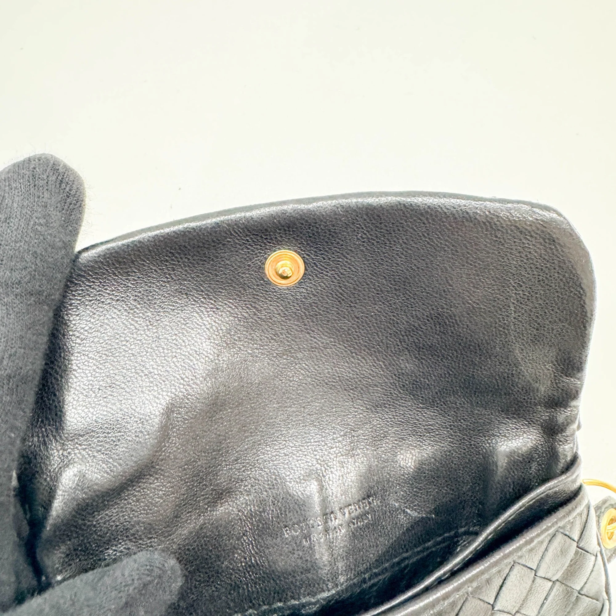 Intrecciato Chain Black Leather Pouch - Image 15