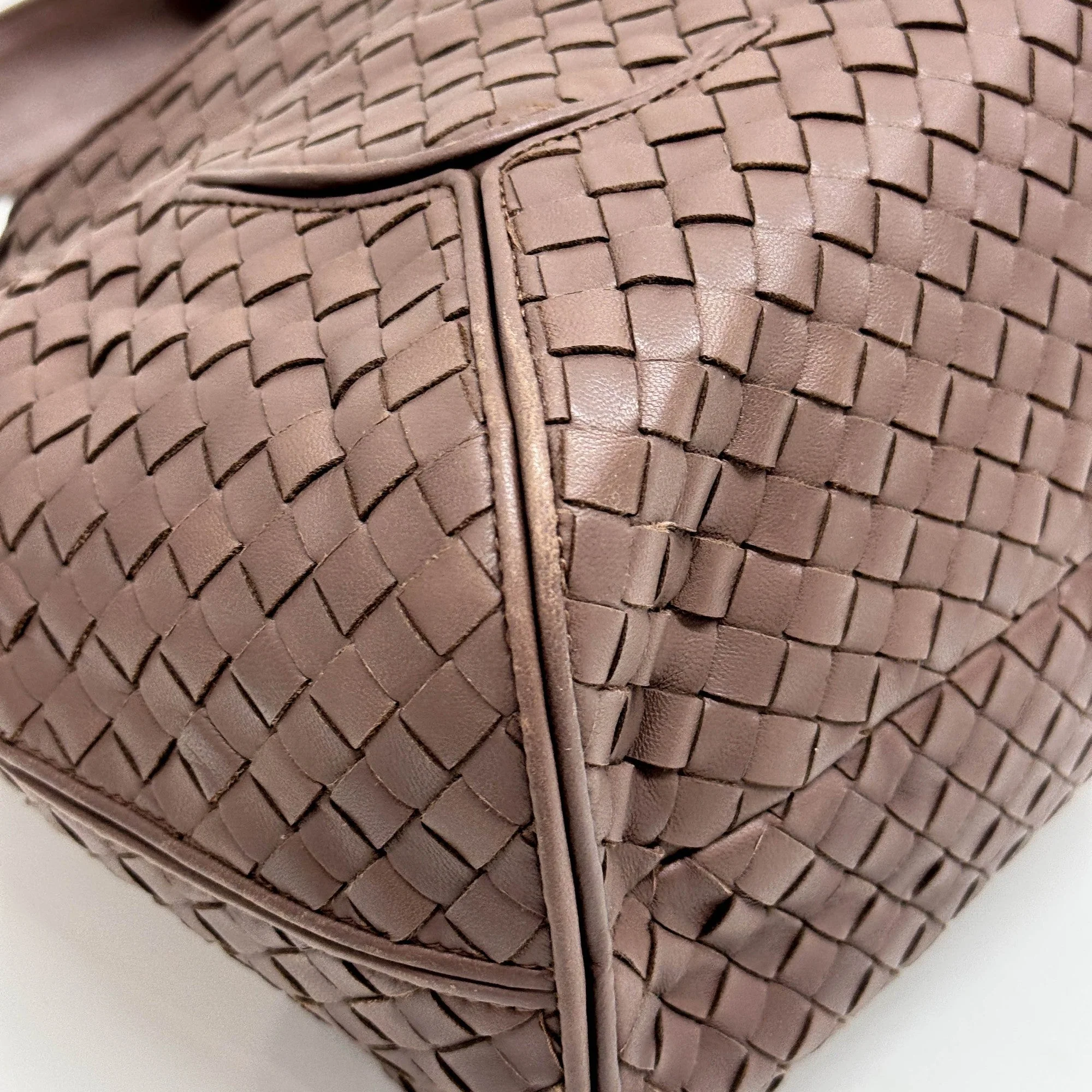 Intrecciato Deep Taupe Brown Leather Shoulder Bag - Image 11