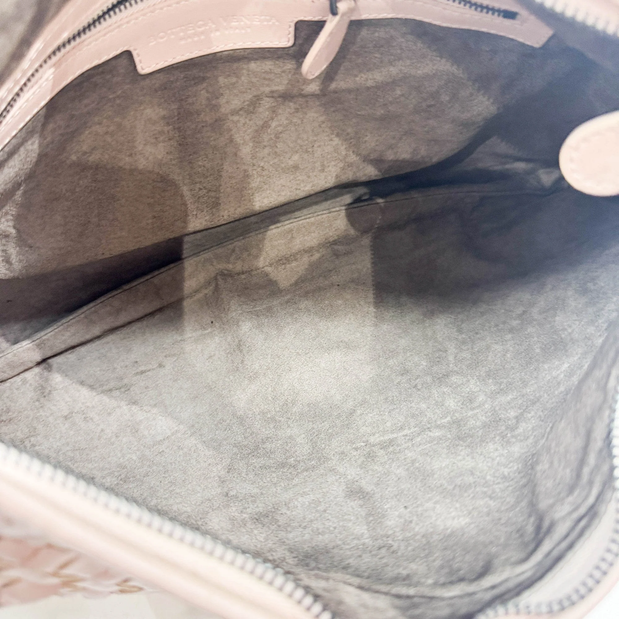 Intrecciato Pastel Pink Leather Shoulder Bag - Image 13