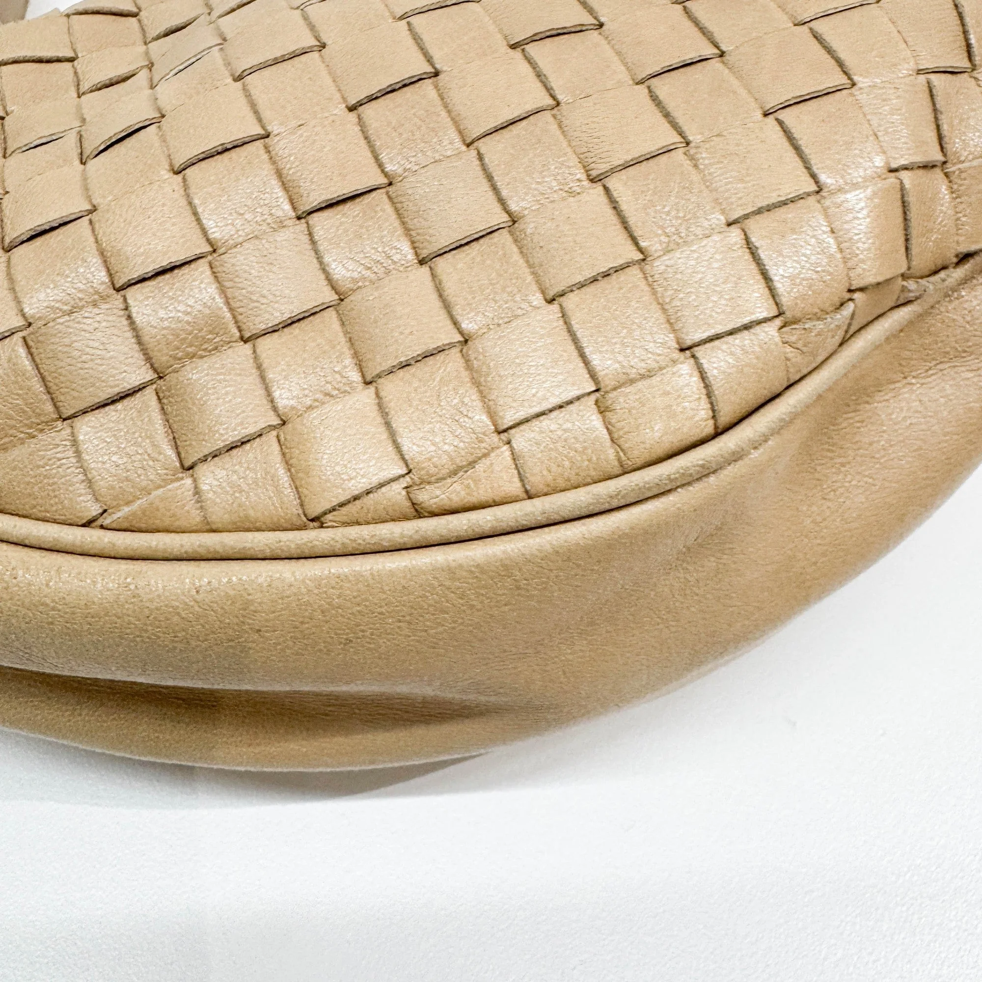 Intrecciato Tan Leather Shoulder Bag - Image 13