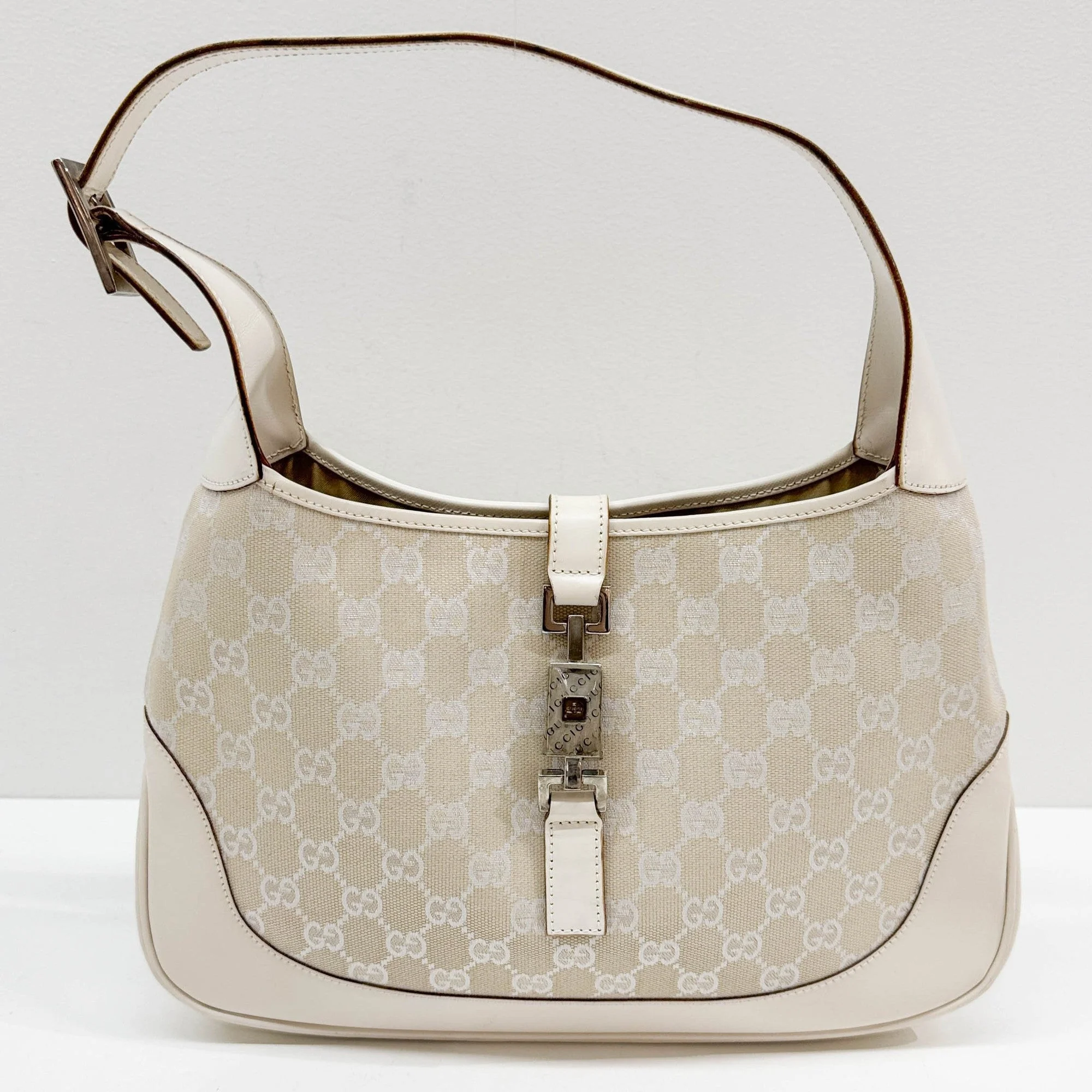 Jackie Beige GG Canvas Shoulder Bag - Image 6