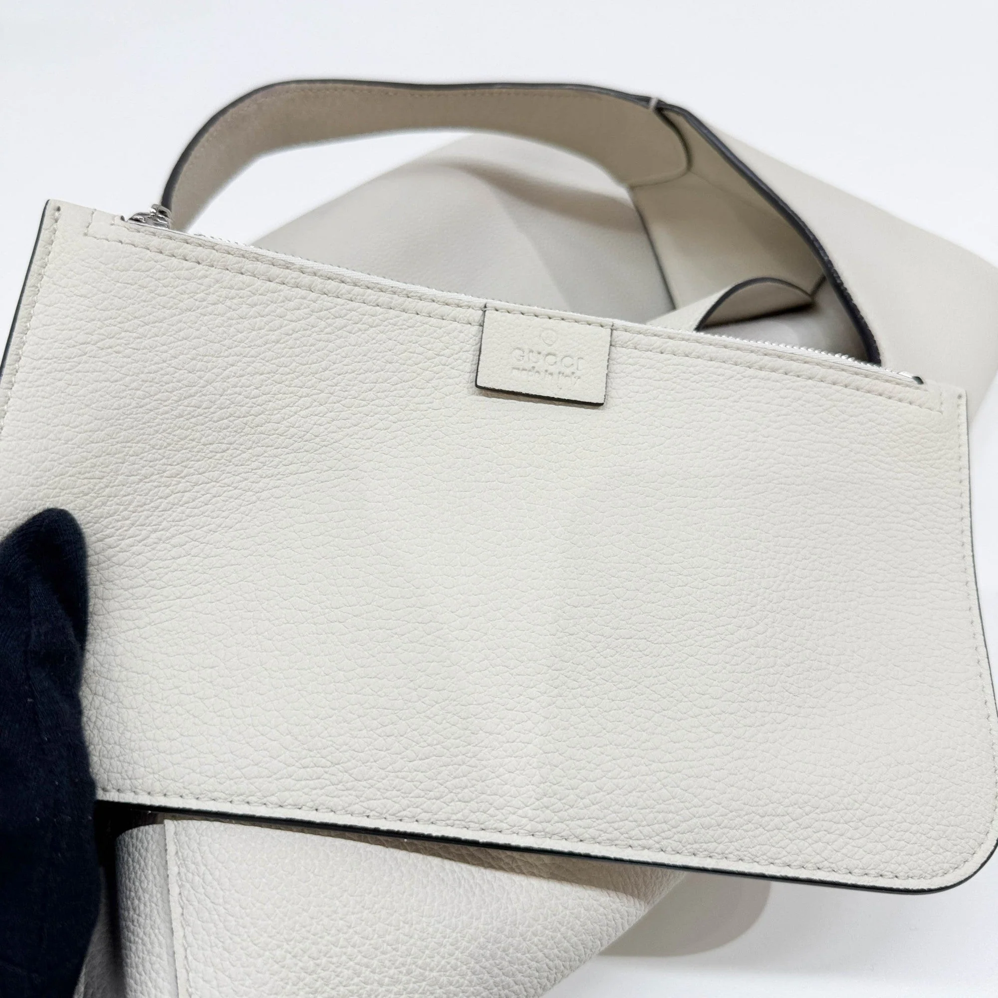 Jackie 1961 Eggshell White Leather Shoulder Bag - Image 22