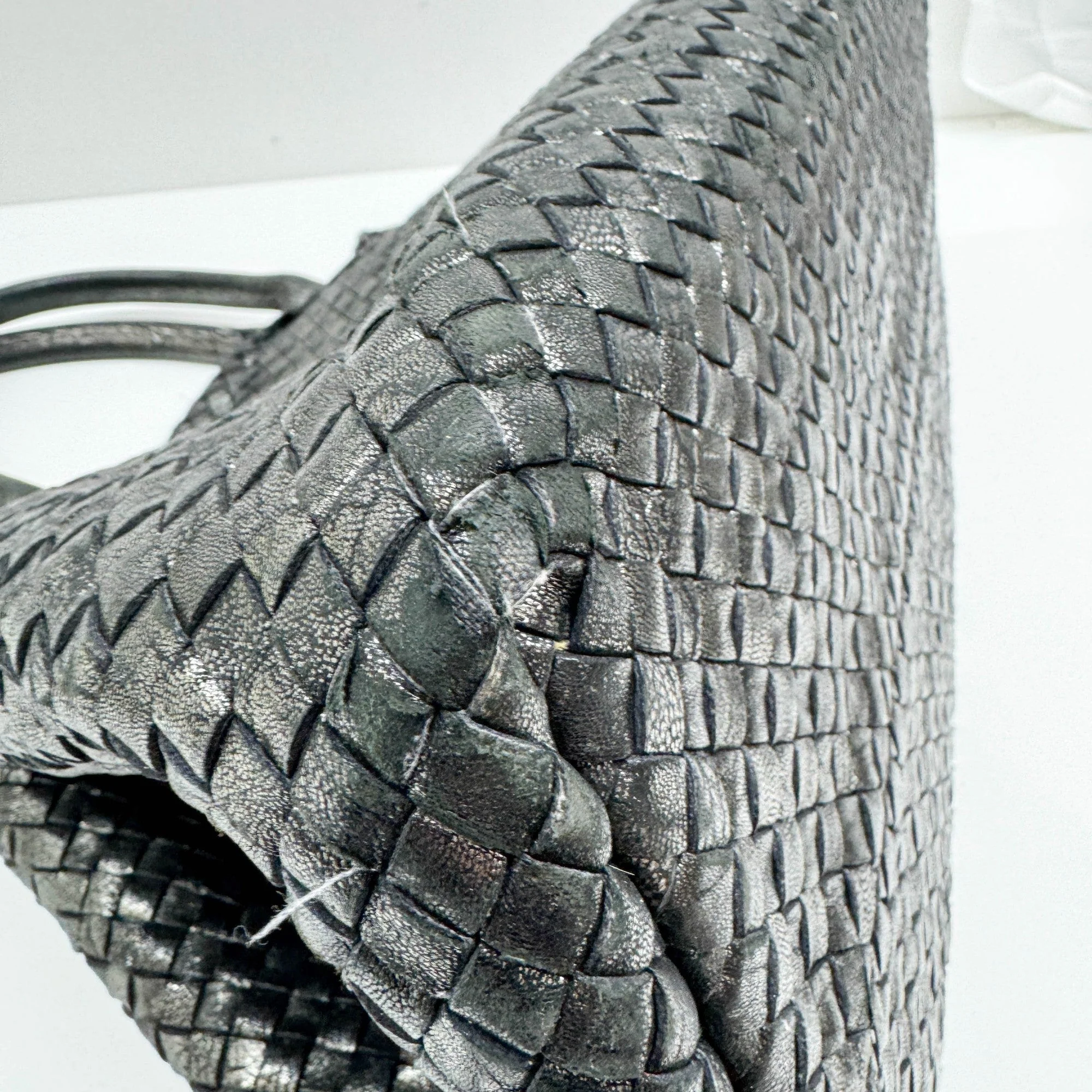 Large Cabat Intrecciato Metallic Grey Tote Bag - Image 8