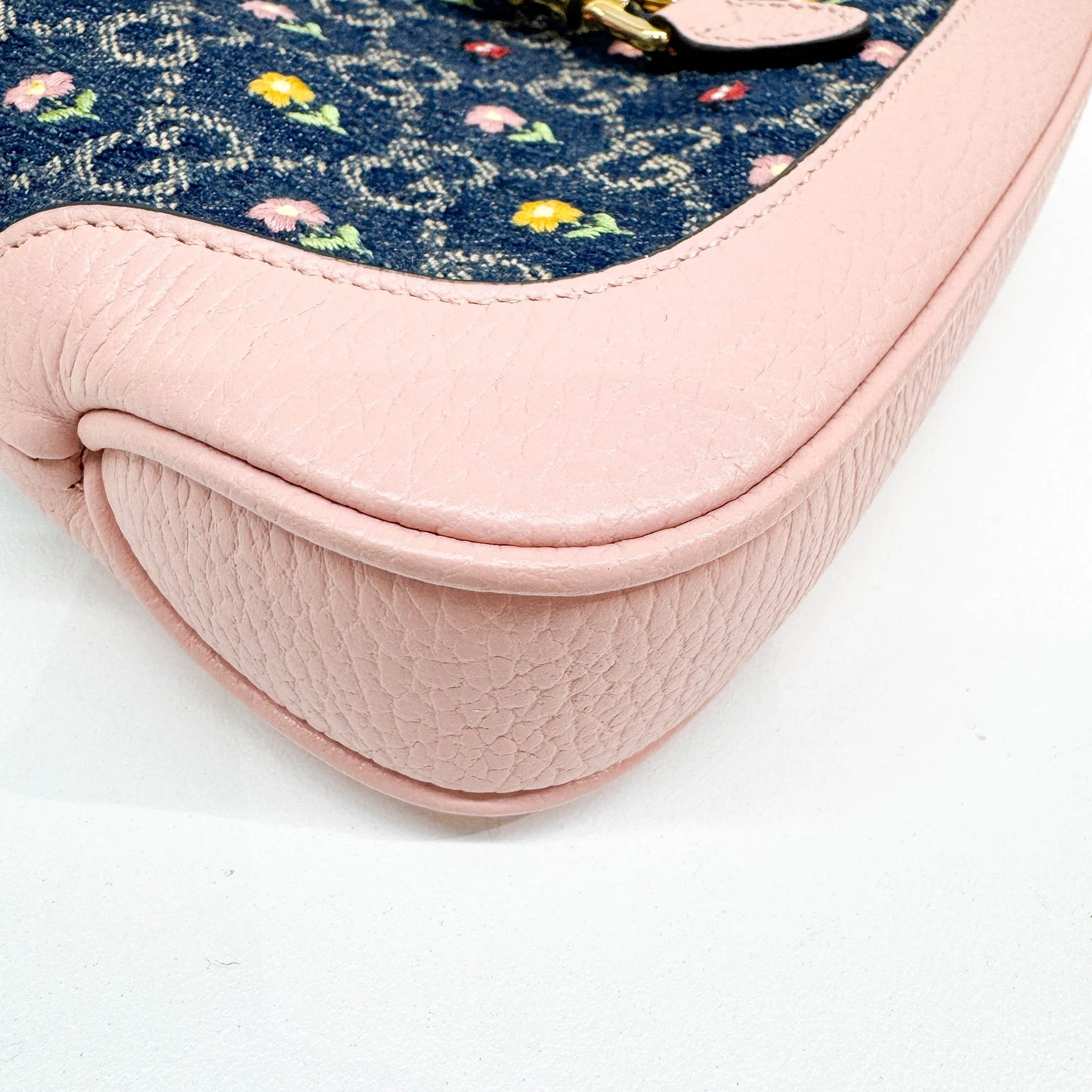 Limited Edition Mini Jackie 1961 Pink Leather Trim and Flower Embroidered GG Denim Shoulder Bag - Image 11