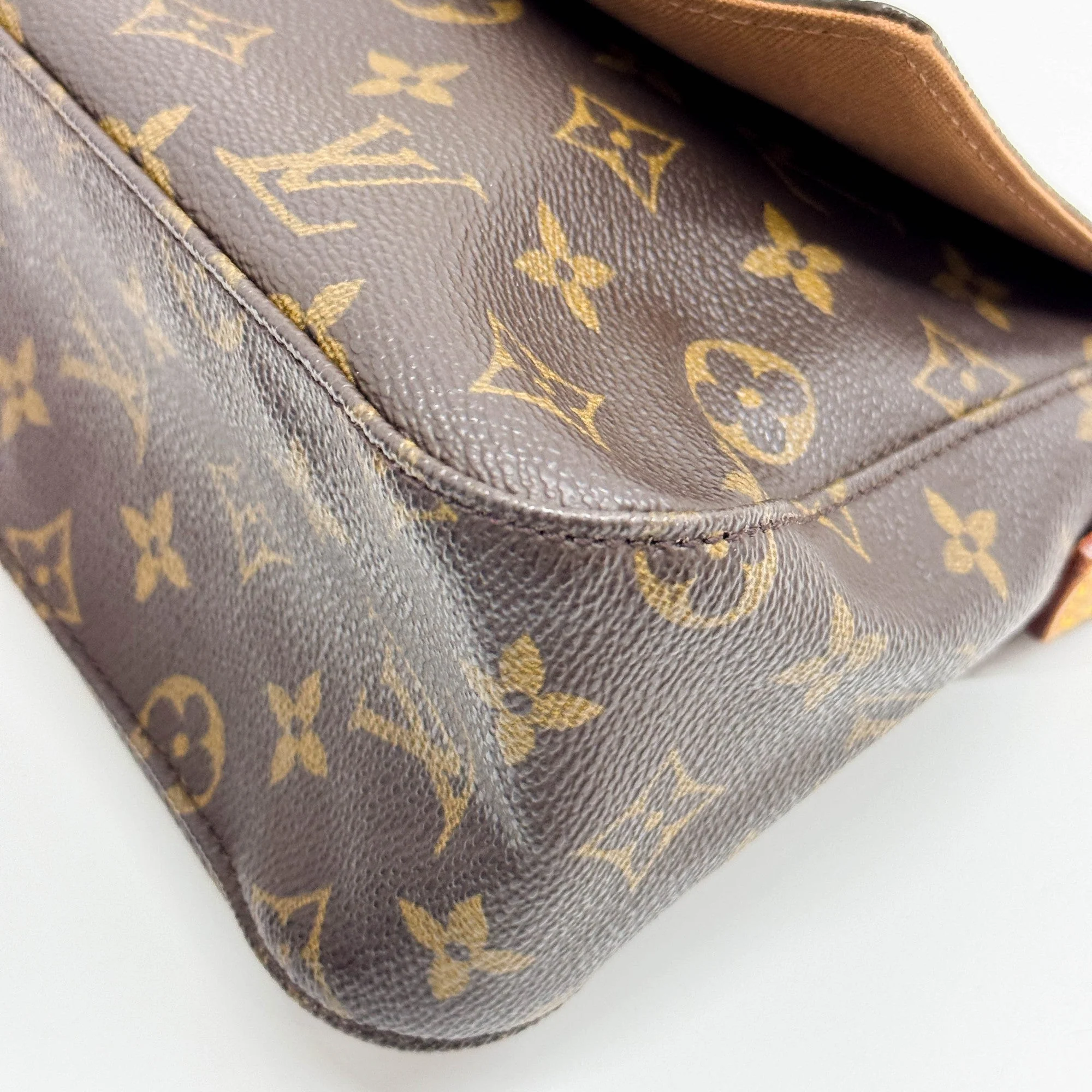 Looping Brown Monogram Canvas Shoulder Bag - Image 9