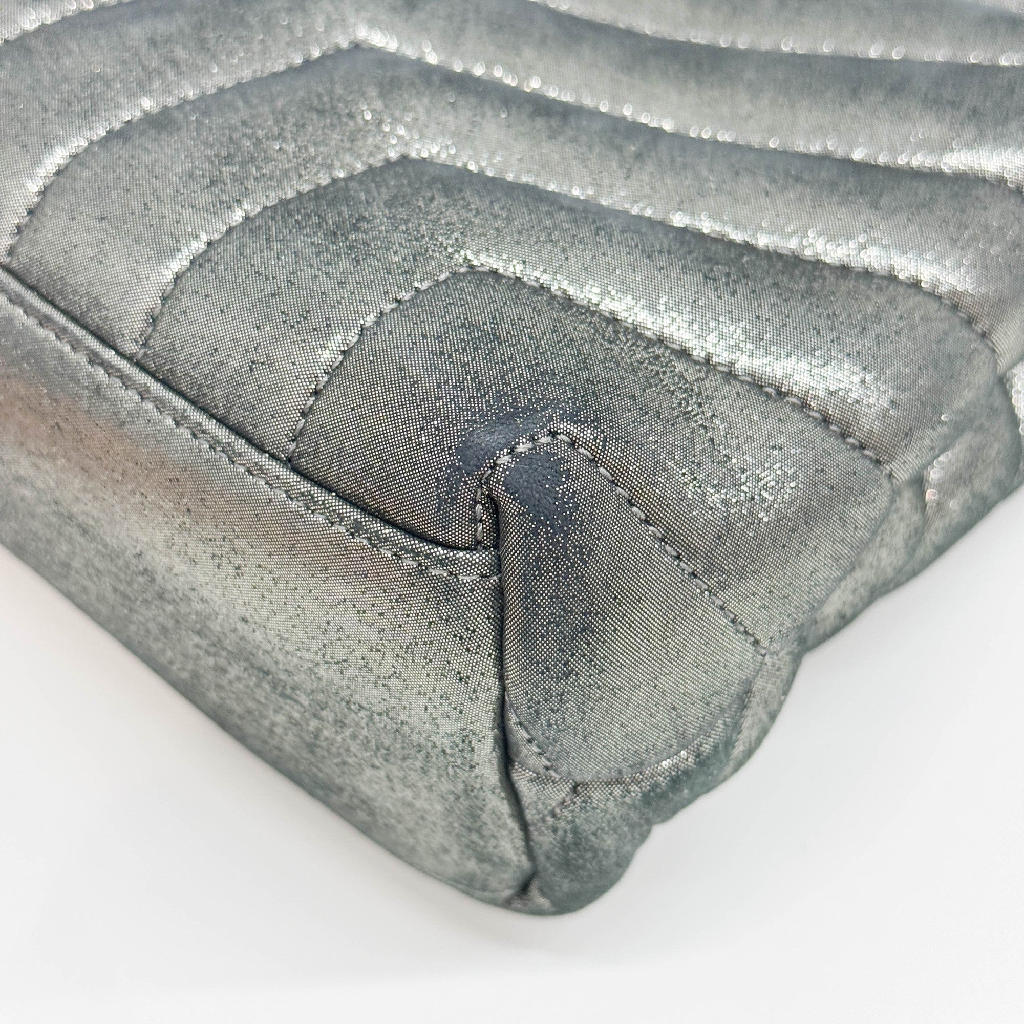 Loulou Metallic Grey Leather Shoulder Bag - Image 11