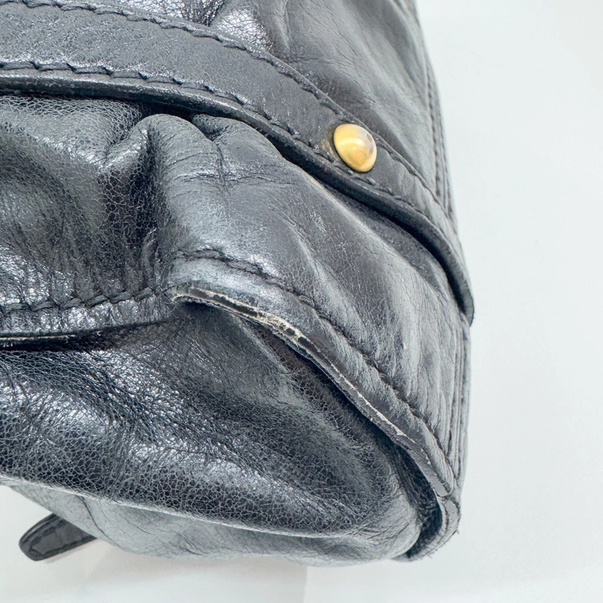 Lux Bow Vitello Black Leather Shoulder Bag - Image 11
