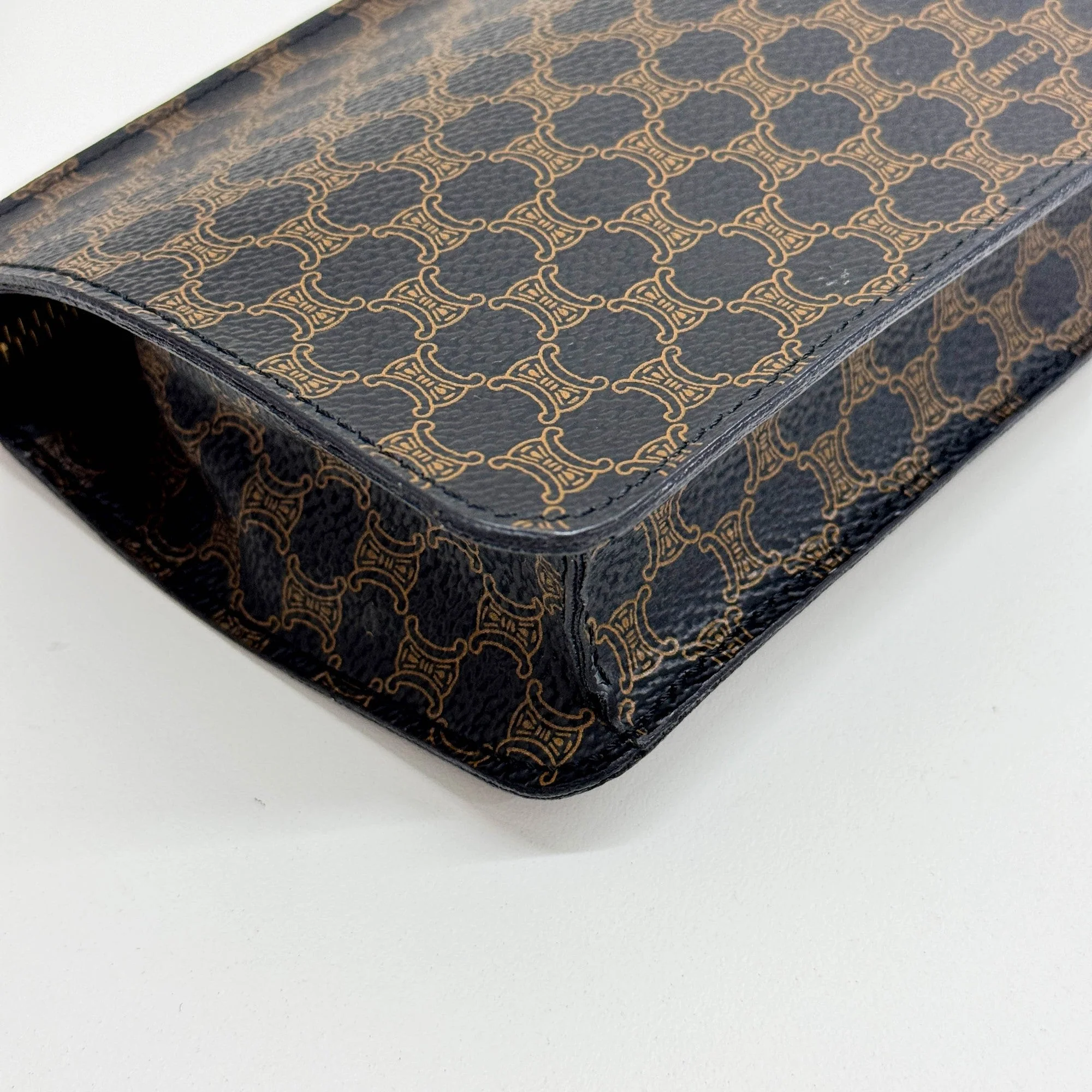 Macadam Triomphe Black Leather Clutch Bag - Image 11