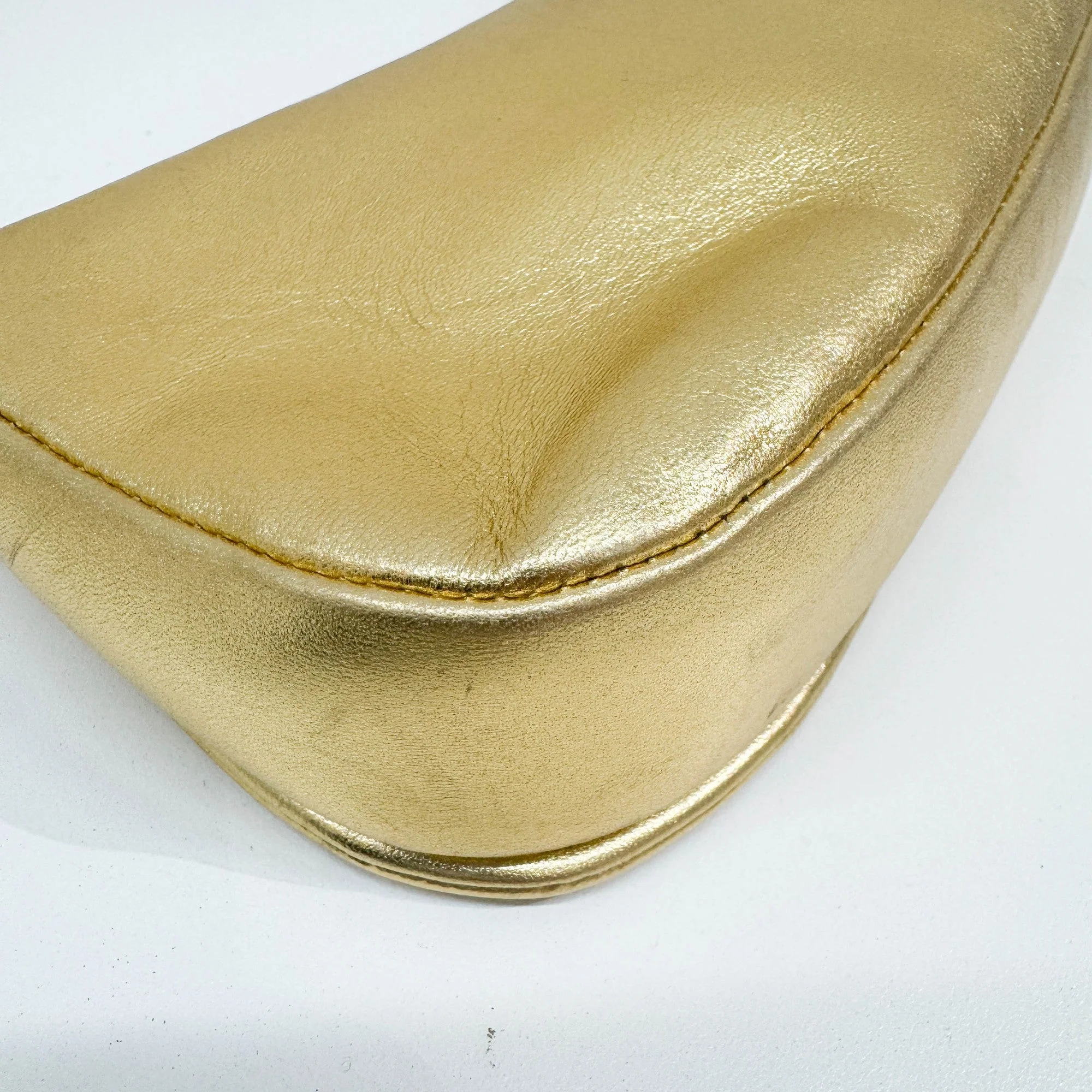 Malice Pearl Gold Ostrich Leather Shoulder Bag - Image 13