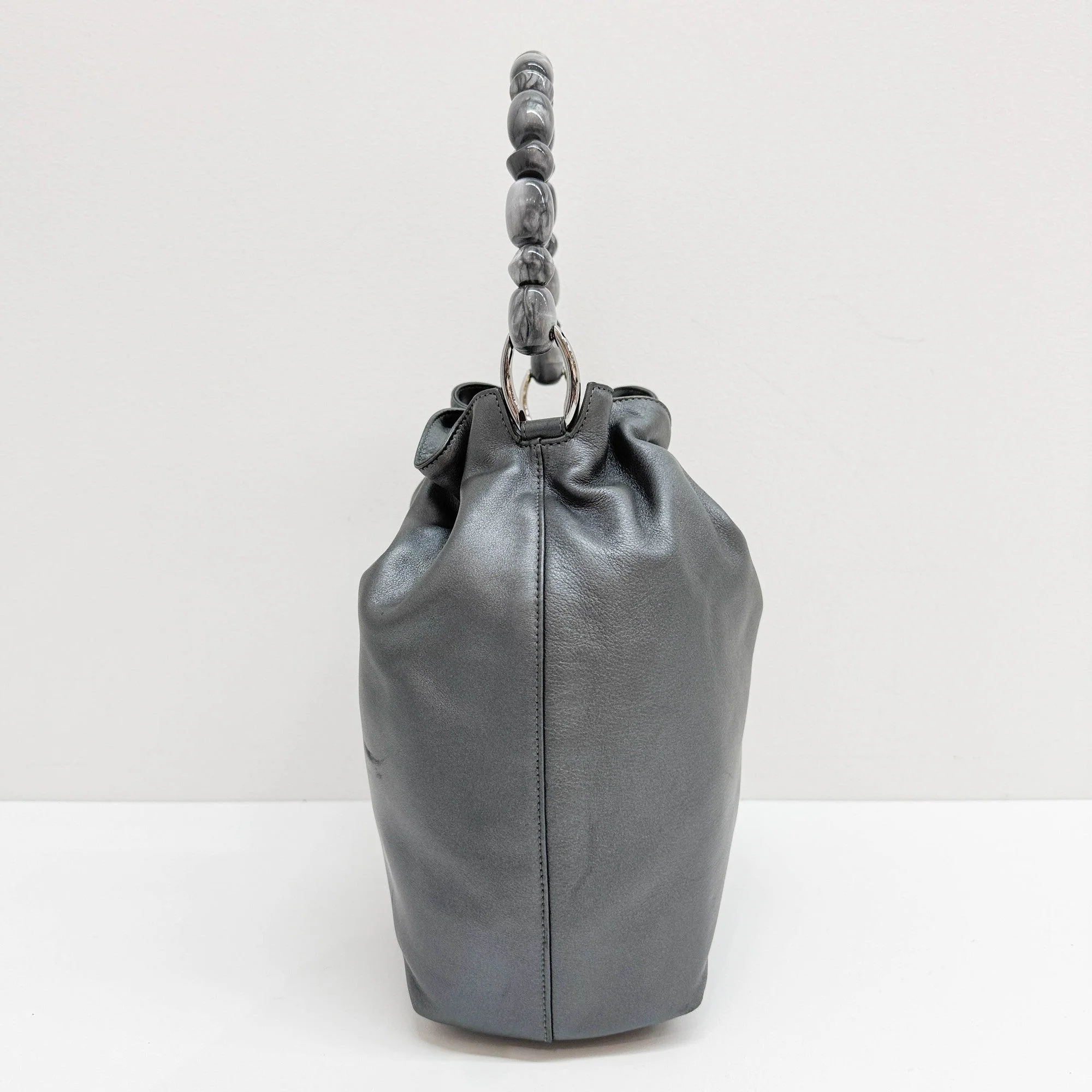 Malice Pearl Grey Leather Handle Bag - Image 5