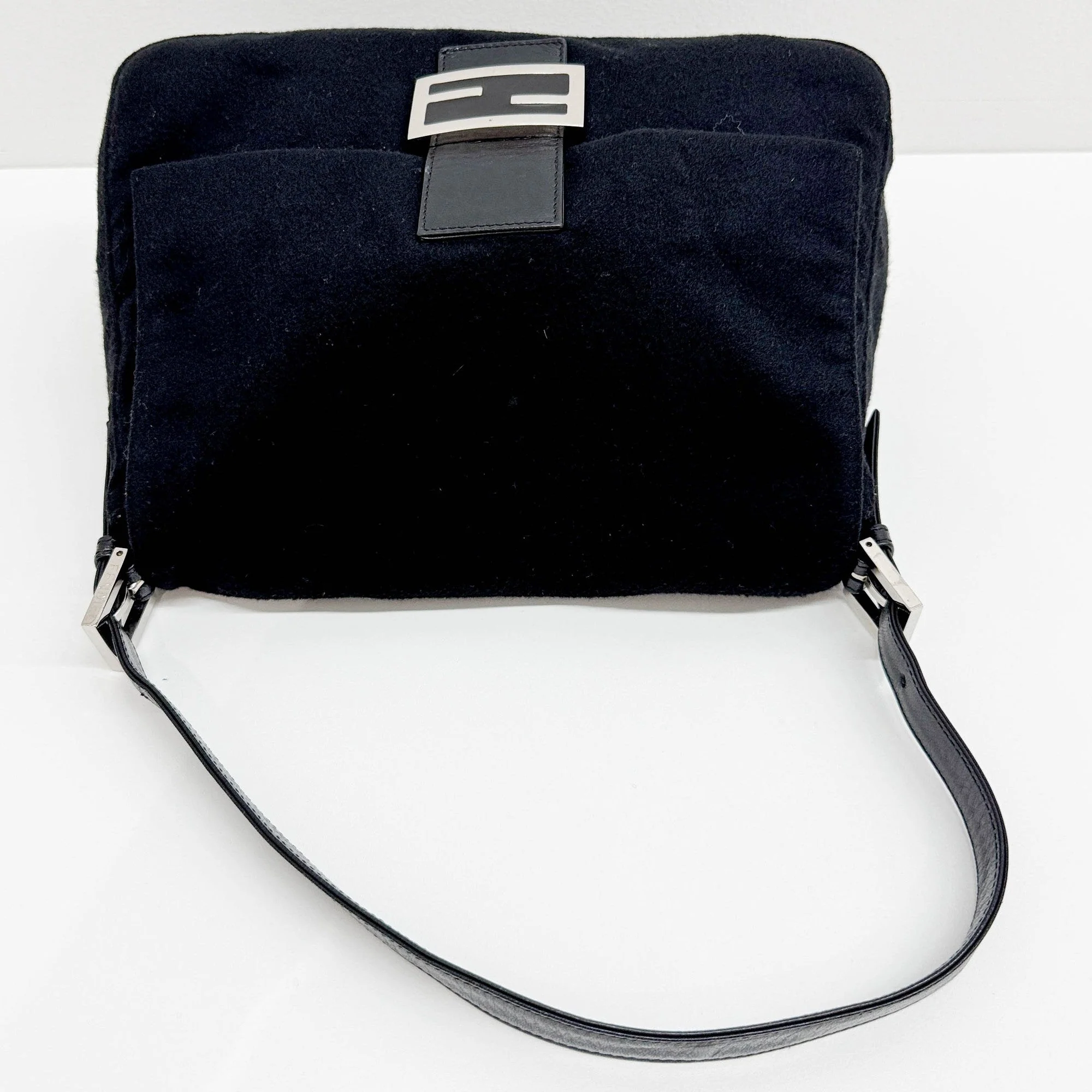 Mamma Baguette Black Cotton Shoulder Bag - Image 6