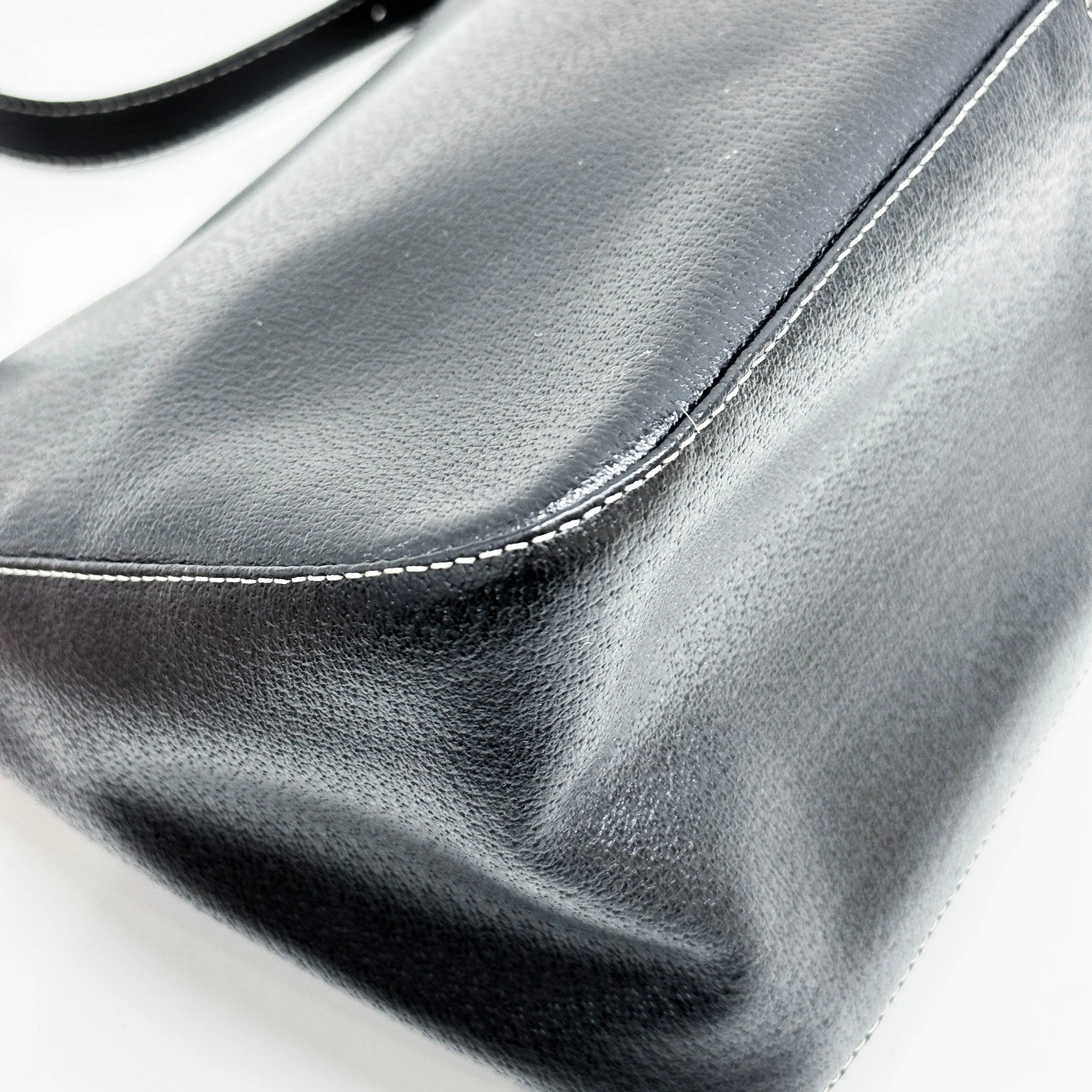 Mamma Baguette Black Leather Shoulder Bag - Image 11