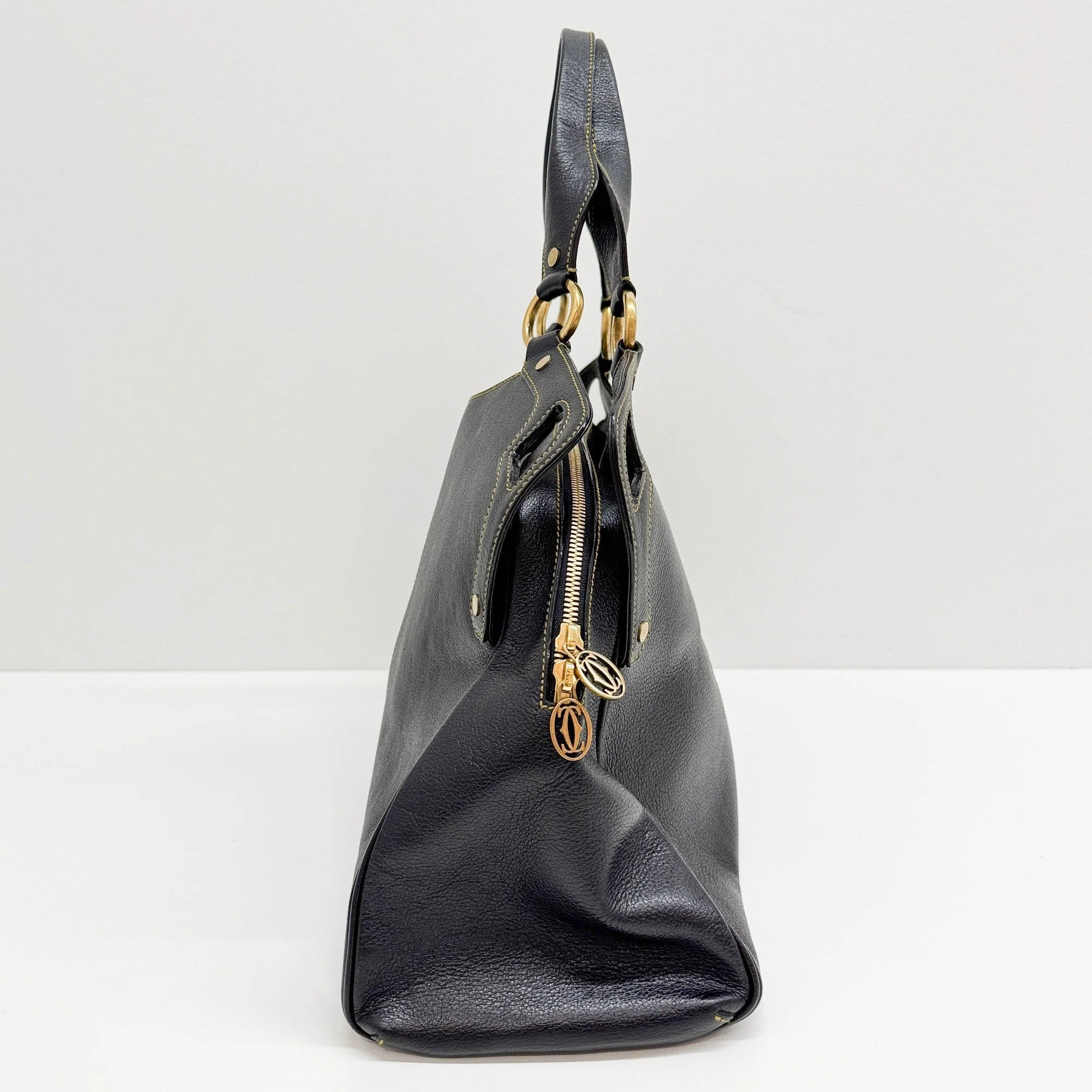 Marcello in Black Leather and Gold Details Shoulder Bag - Image 4