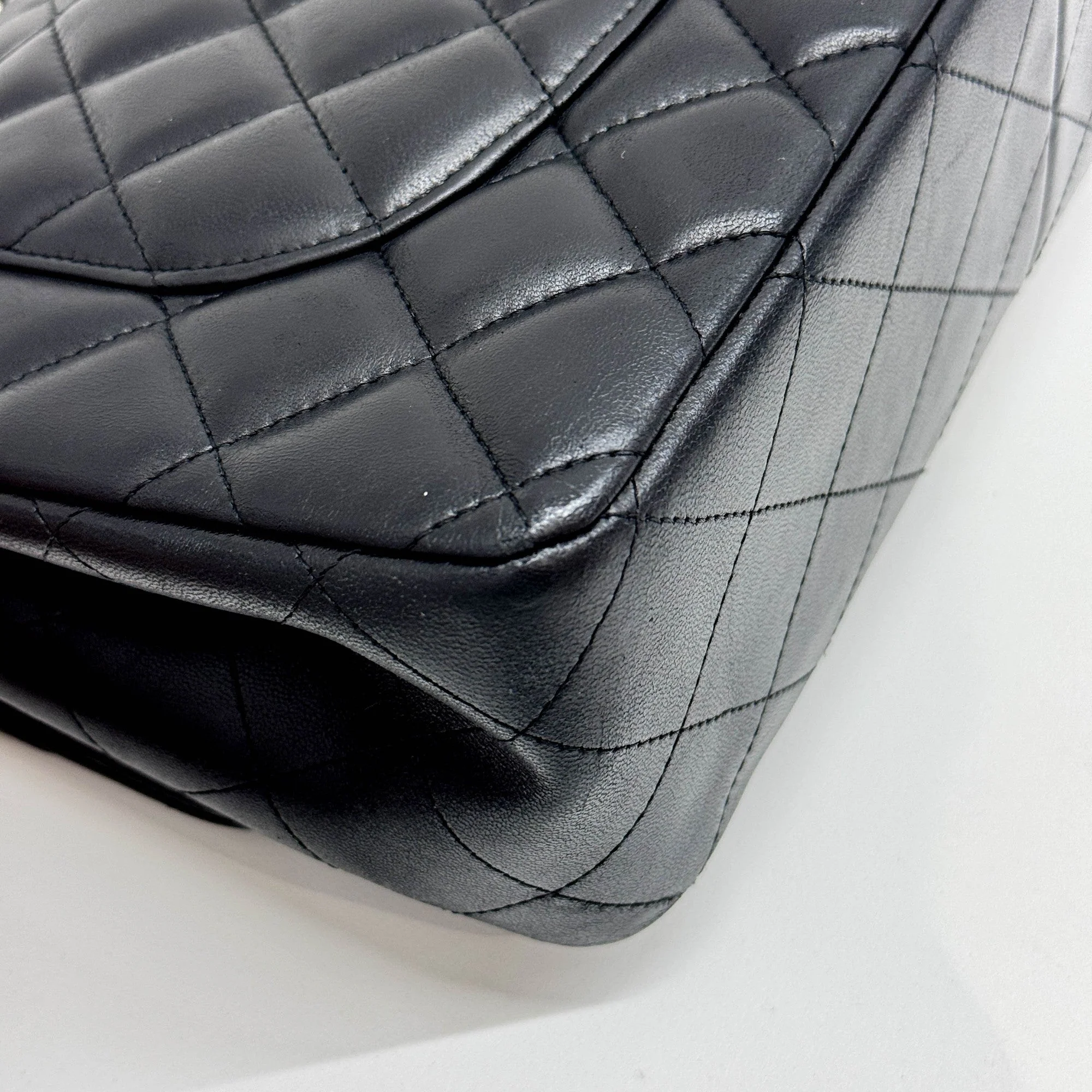 Maxi Classic Double Flap 2012-2013 Matelasse Black Leather Shoulder Bag - Image 12