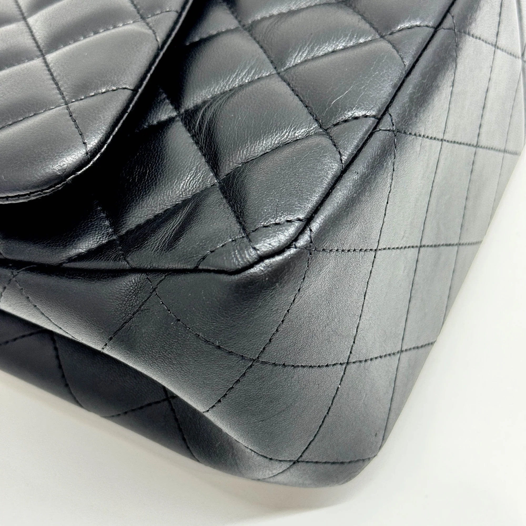 Maxi Classic Double Flap 2012-2013 Matelasse Black Leather Shoulder Bag - Image 9