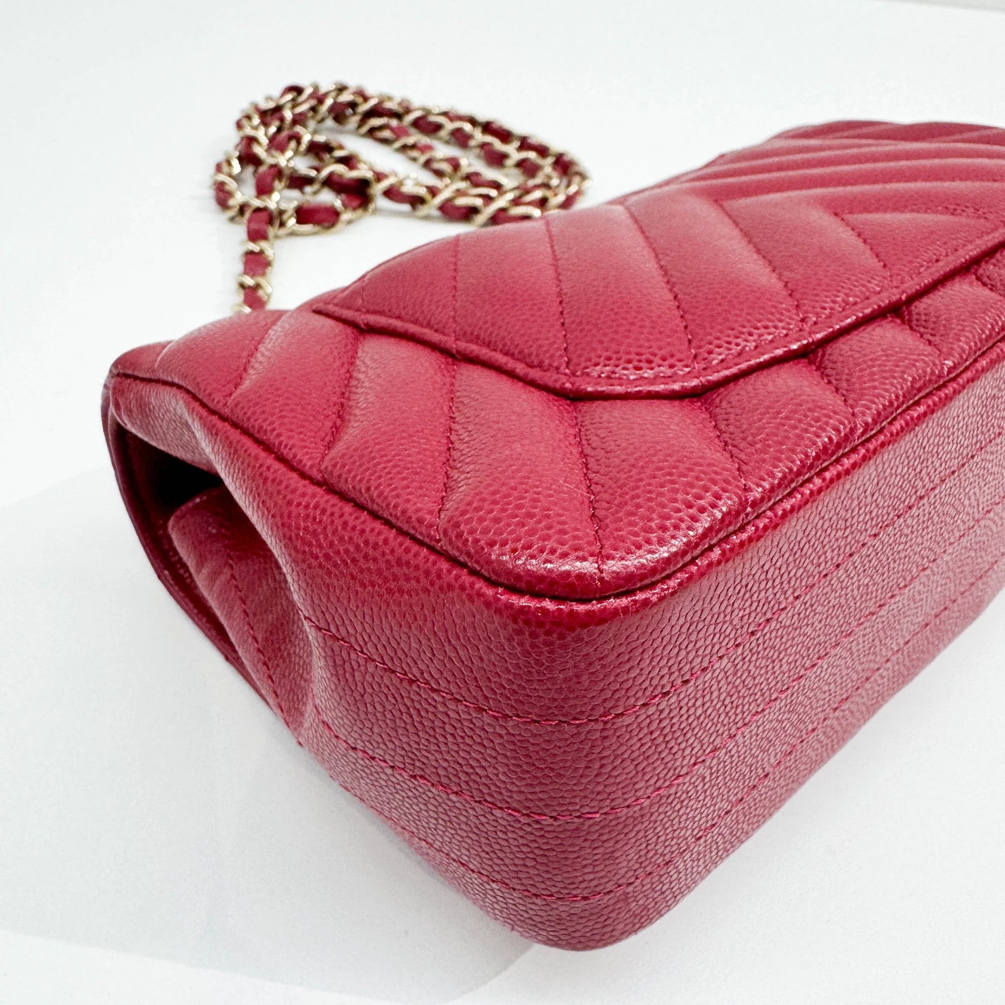 Mini Classic Flap 2018-2019 Chevron Red Leather Shoulder Bag - Image 11