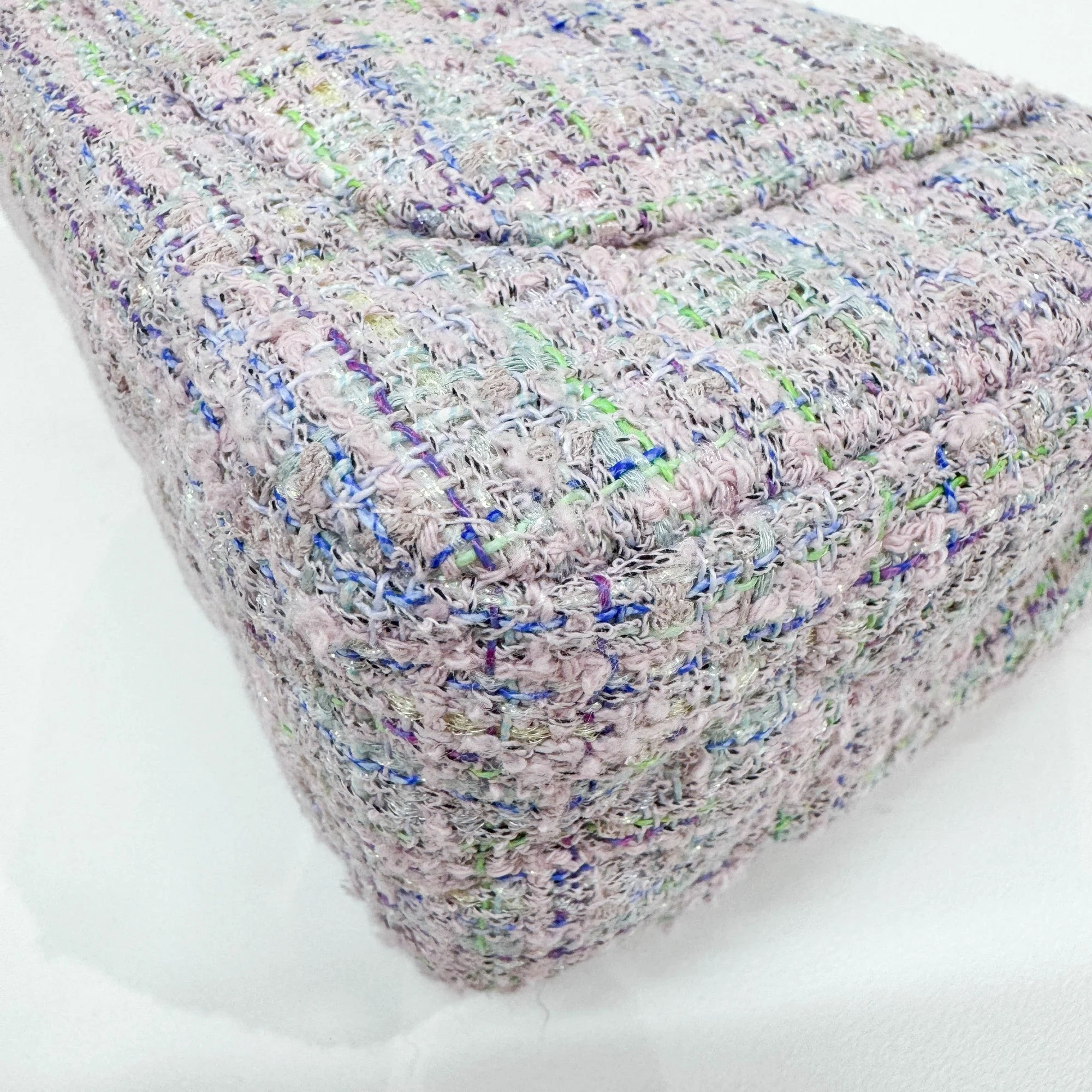 Mini Classic Flap 2021-2026 Lavender Multicolor Tweed Shoulder Bag - Image 12
