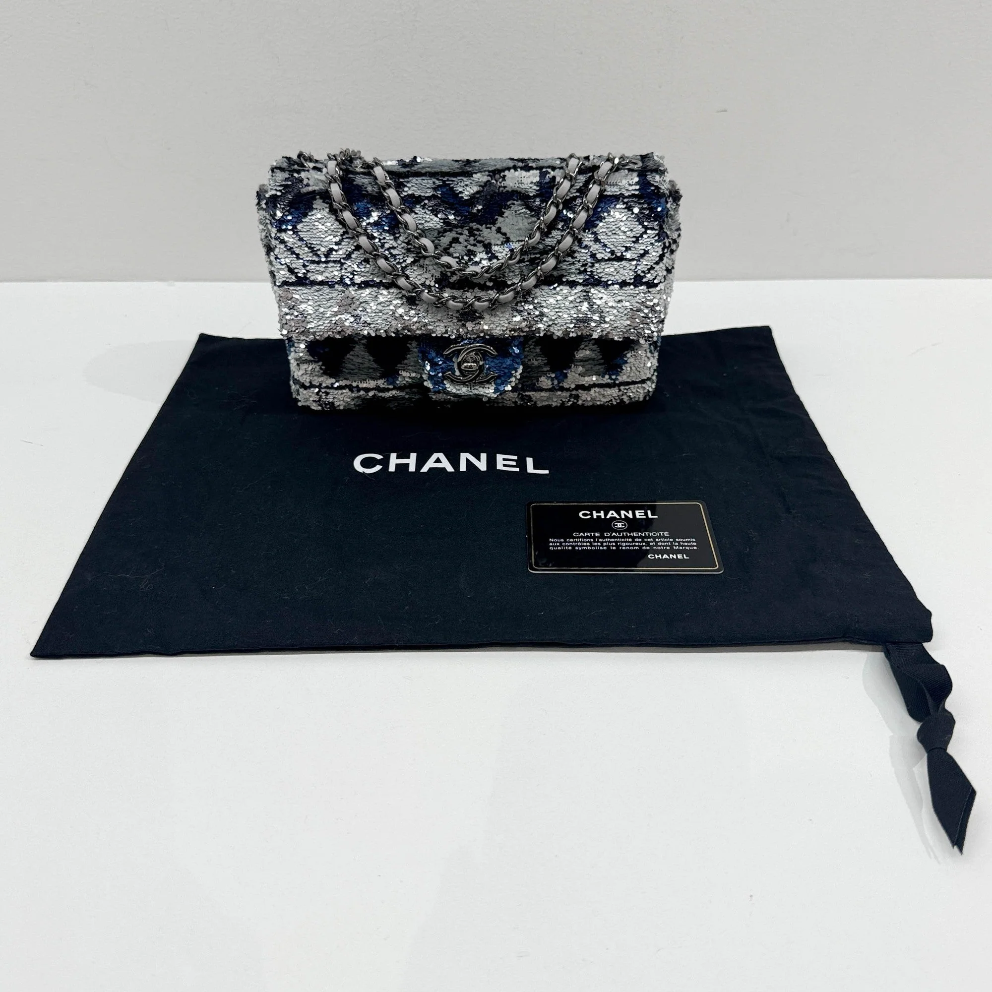 Mini Classic Flap 2019 Multicolor Sequin Shoulder Bag - Image 6