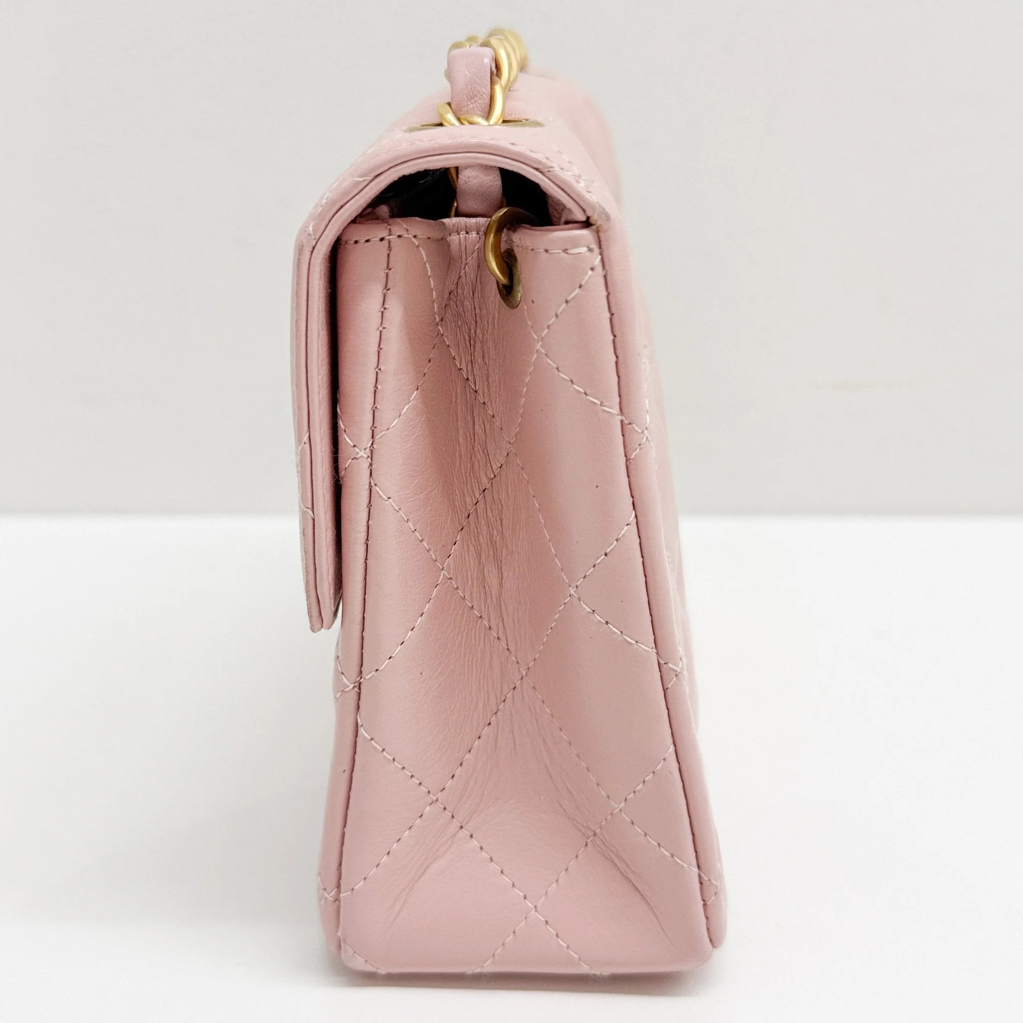 Mini Square Classic Flap 2000-2002 Matelasse Baby Pink Leather Shoulder Bag - Image 5